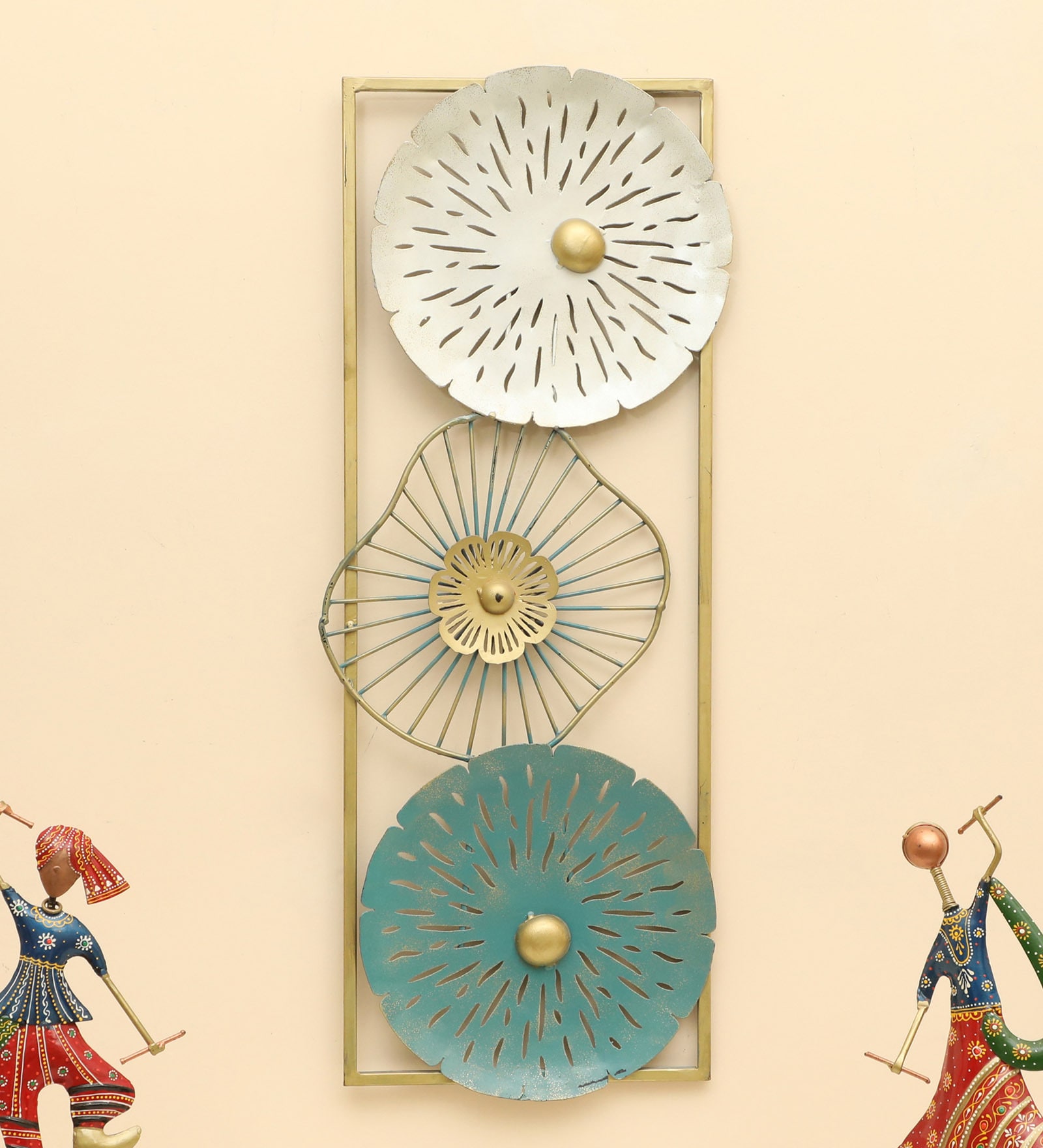 Lexy Triple Flowerr Wall Decor