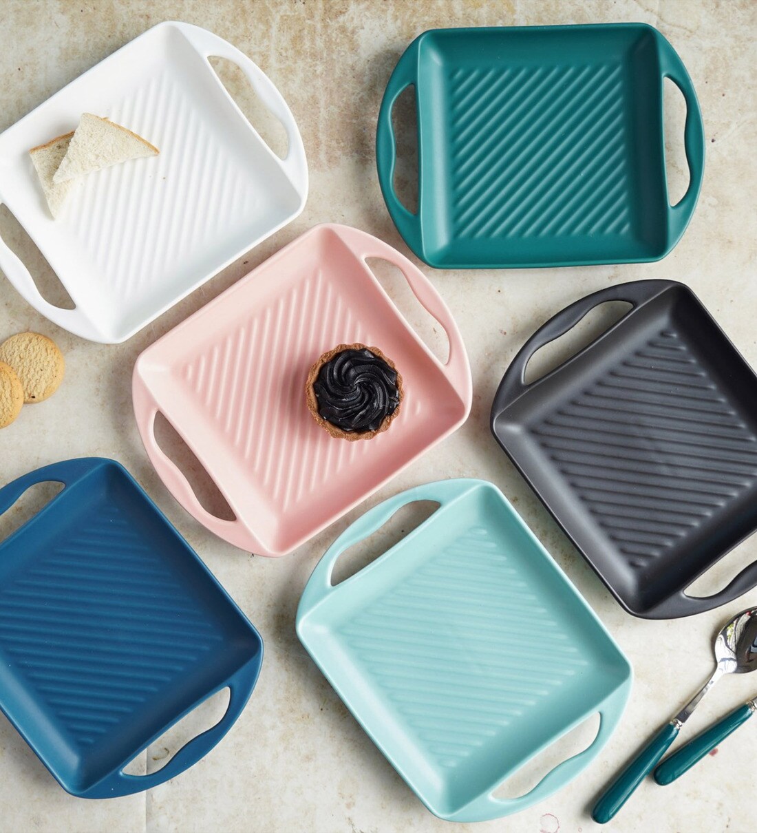 Buy Liner Square Green Ceramic Baking Tray with Handle by Nestasia