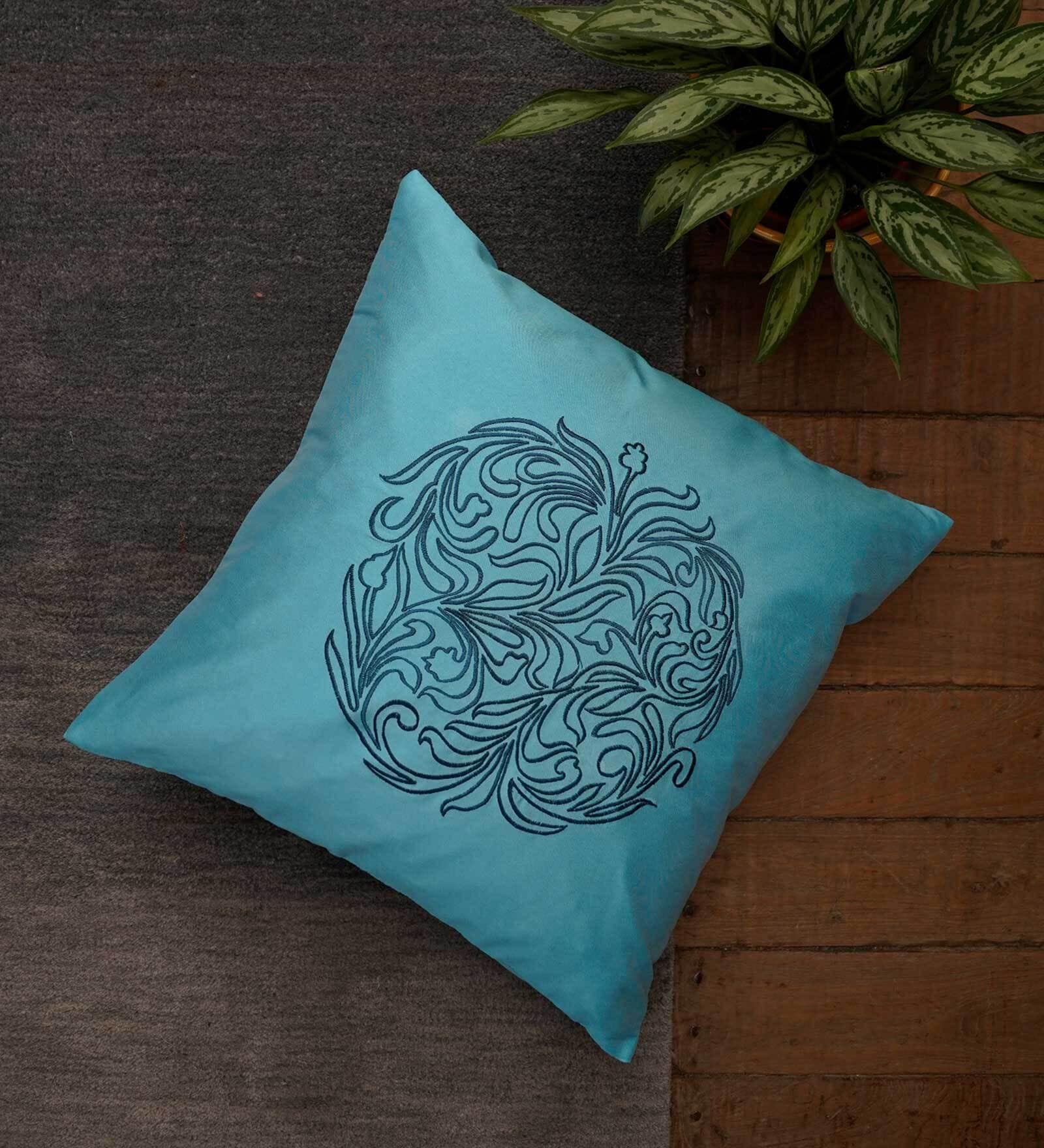 Light Blue Traditional Polyester Blend 16 x 16 Inches Cushion Cover
