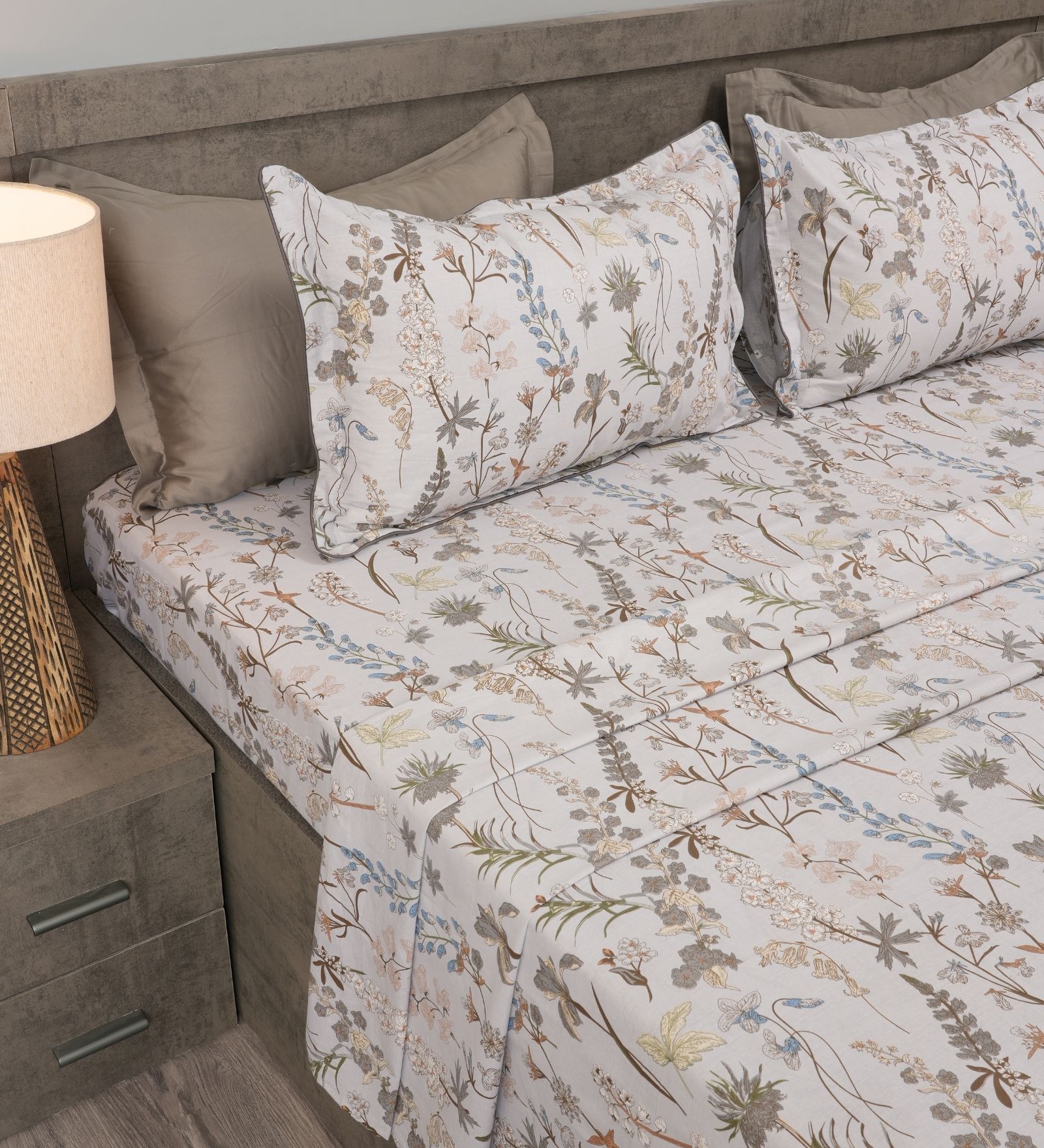 Beige Floral 210TC 100% Cotton Printed Flat Super King Bedsheet With 2 Pillow Covers