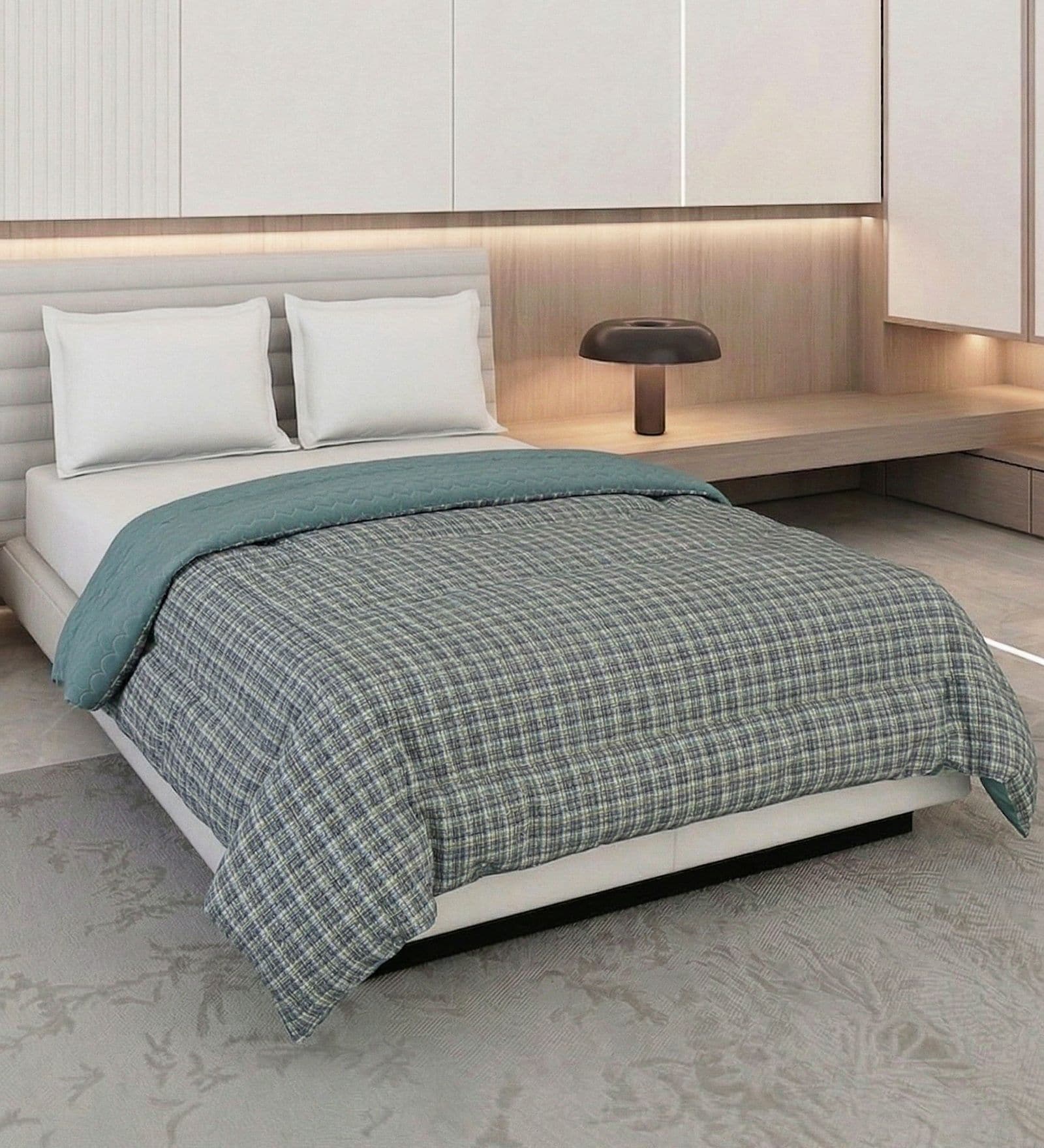 Light Teal Polyester Solid 200 GSM Double Bed Comforter