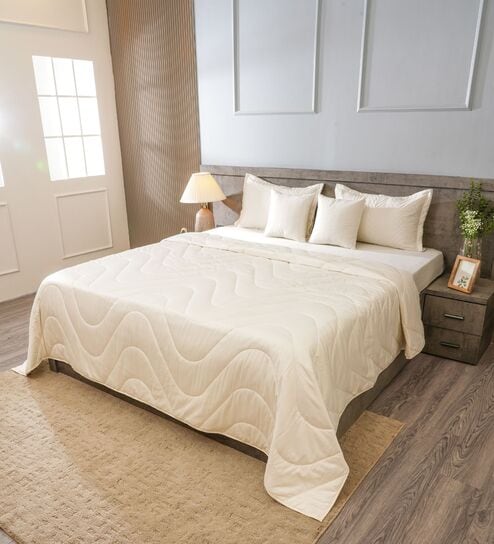 Light Cream 300TC 100% Cotton Solid & Quilted Double Bedding Set