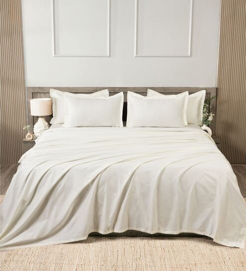 Cream 400TC 100% Cotton Solid Flat Super King Bedsheet With 2 Pillow Covers