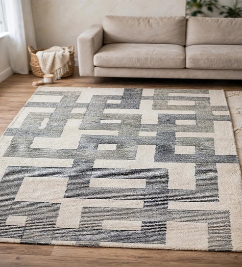 Light-Grey Traditional Wool And Cotton 8 X 5 Feet Hand Tufted Carpet