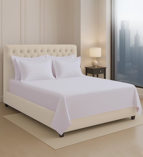 Light Lilac Solid 400 TC Cotton Super King Sized Bedsheet with 4 Pillow Covers