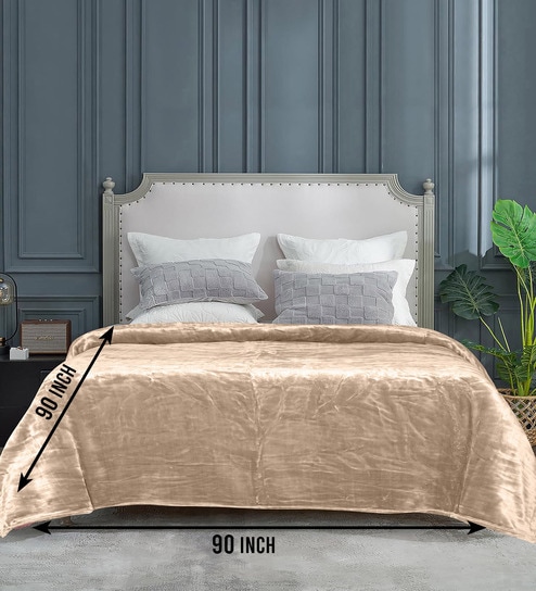 Beige Light Weight Cloudy Mink Silky Quilt