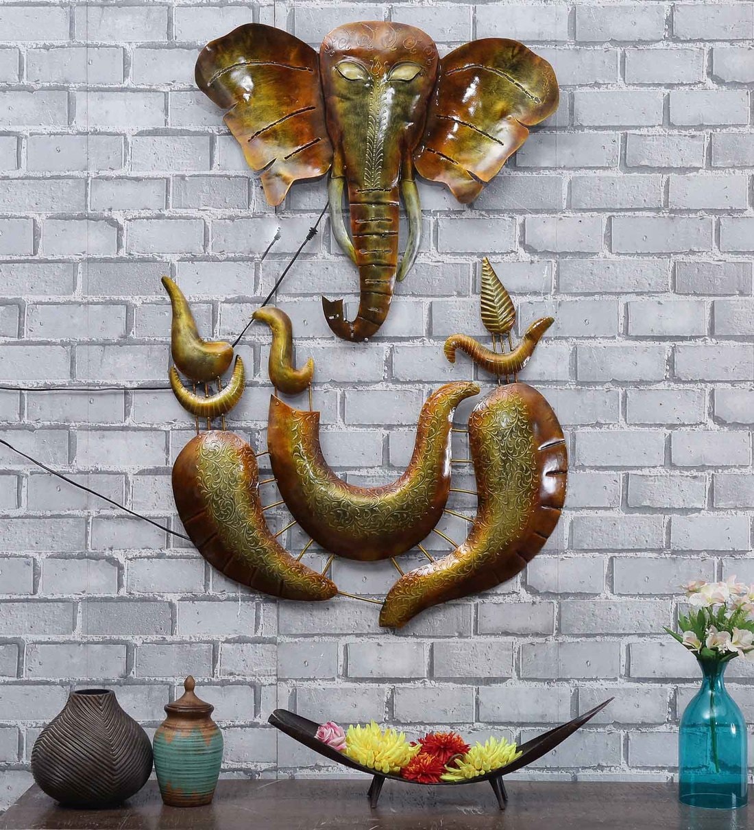 https://ii1.pepperfry.com/media/catalog/product/l/o/1100x1210/lord-ganesh-wall-art-with-led-in-gold-by-mahalaxmi-art-and-crafts-lord-ganesh-wall-art-with-led-in-g-z9m8y6.jpg