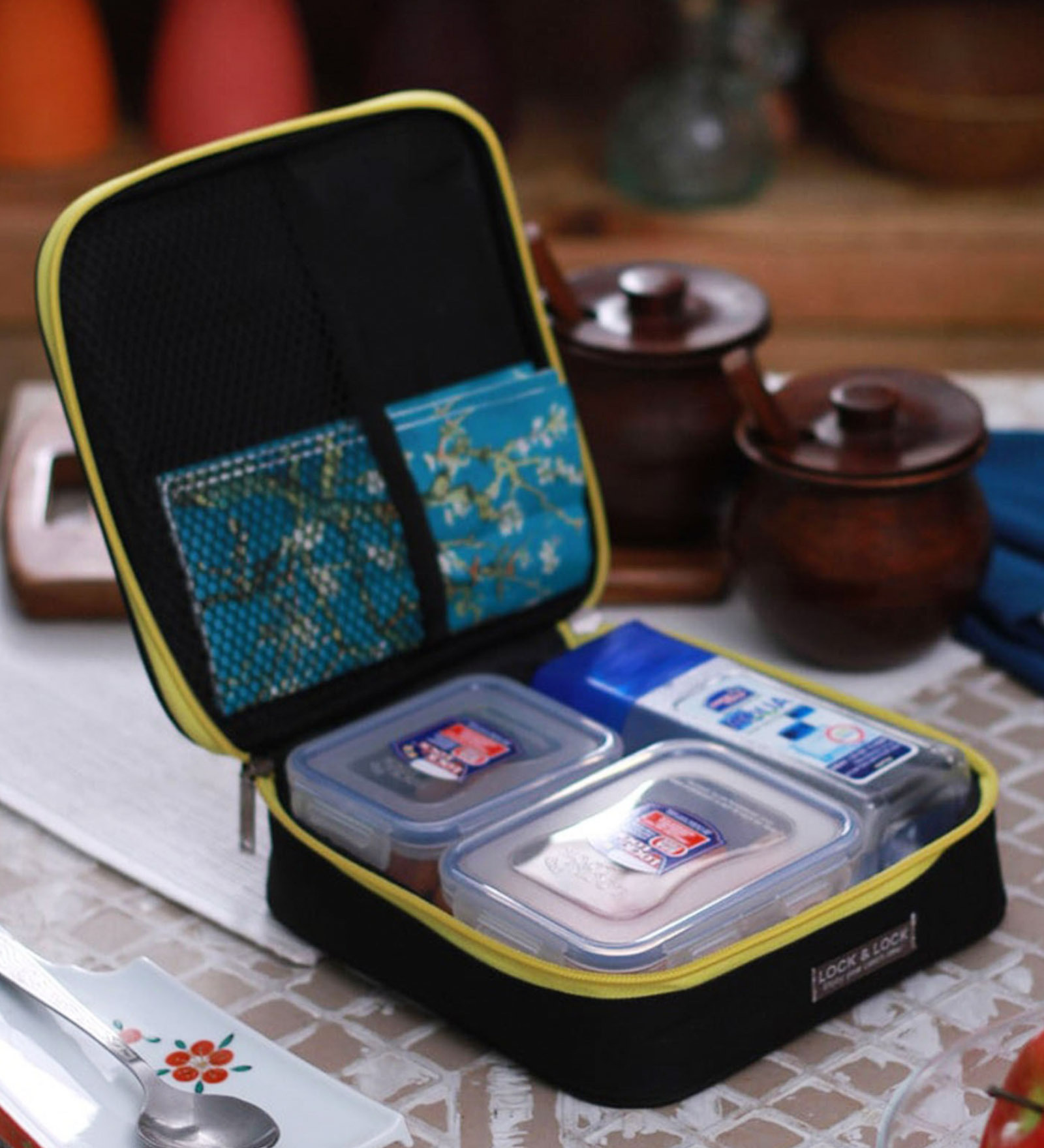 Lock&Lock Transparent Polypropylene Lunch Boxes with Penguin Fusion Bag