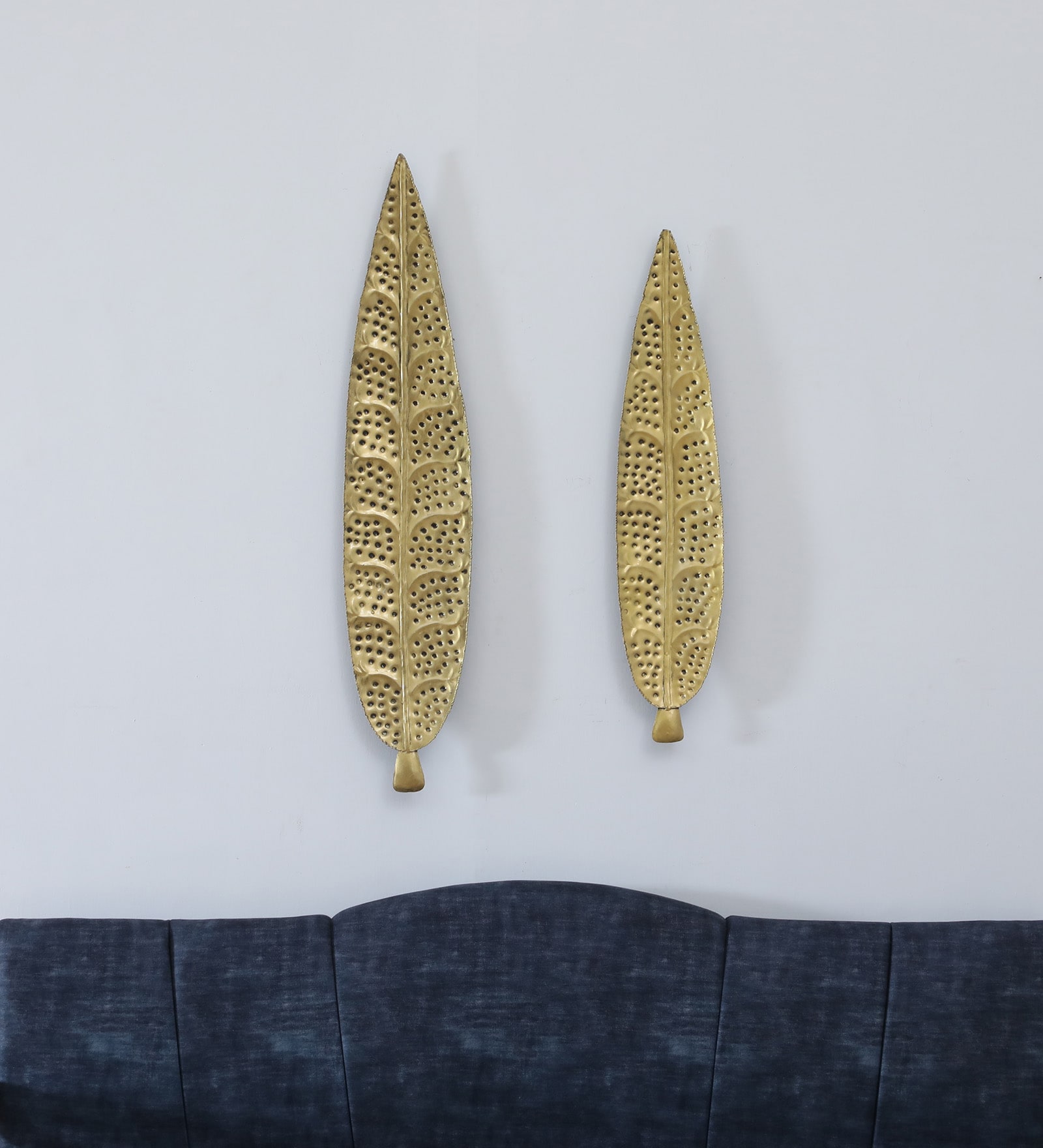Long Petals Leafs Set Of 2 Gold Iron Wall Art Without
LED