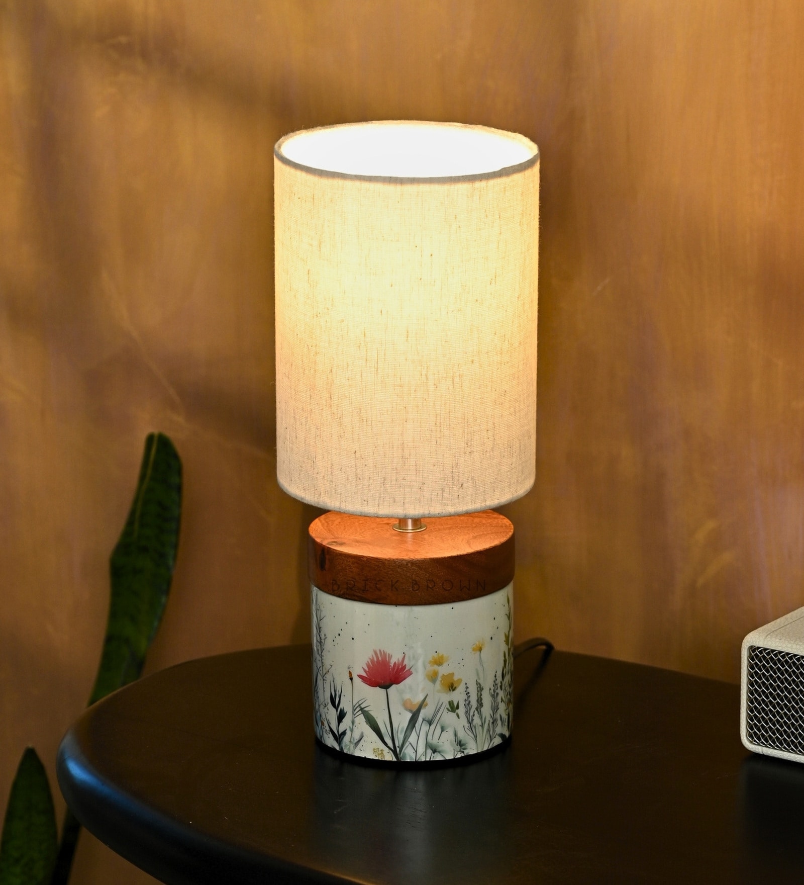 Lusha Table Lamp