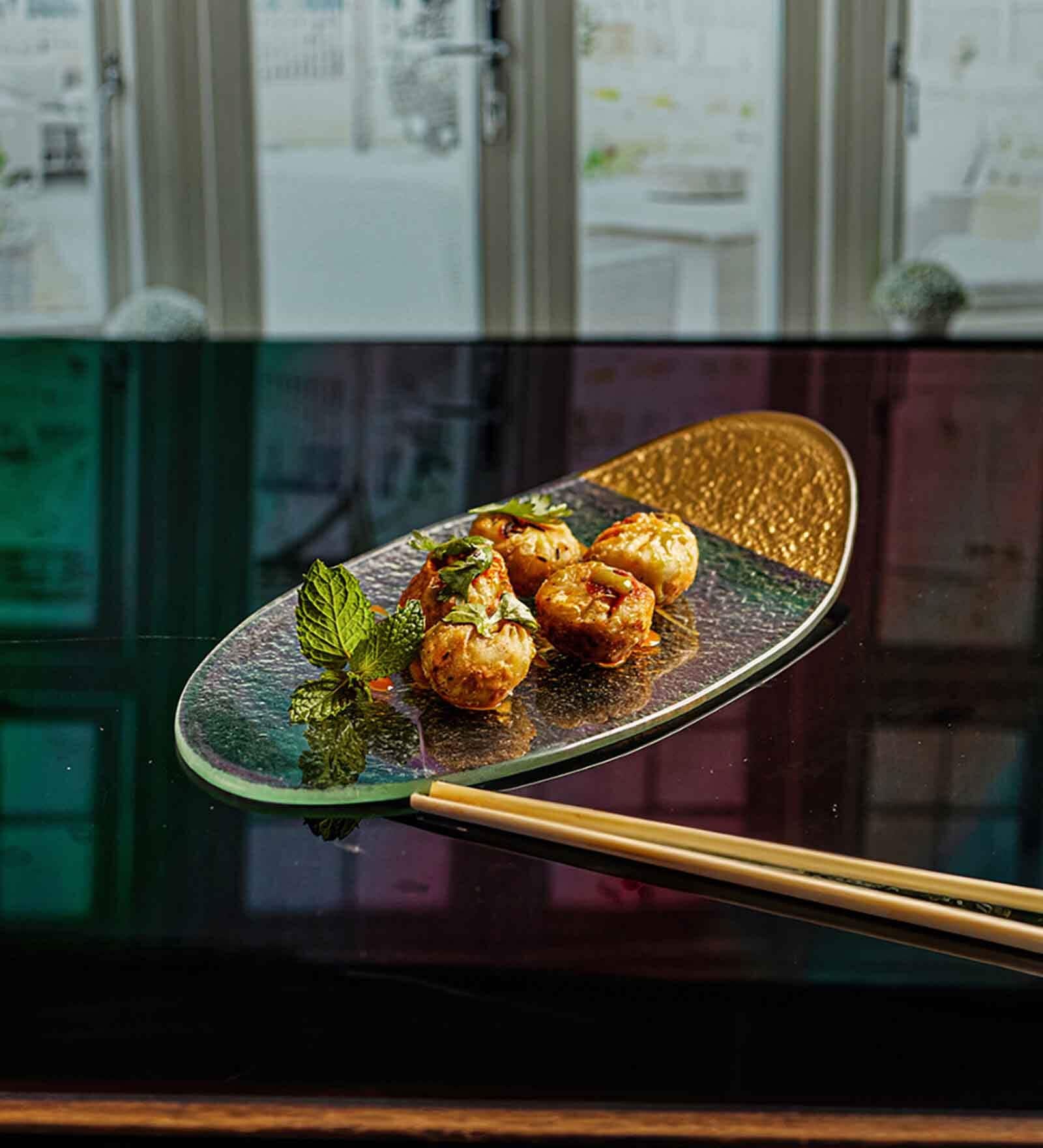 Luster Small Clear Glass Serving Platter (1 Piece)