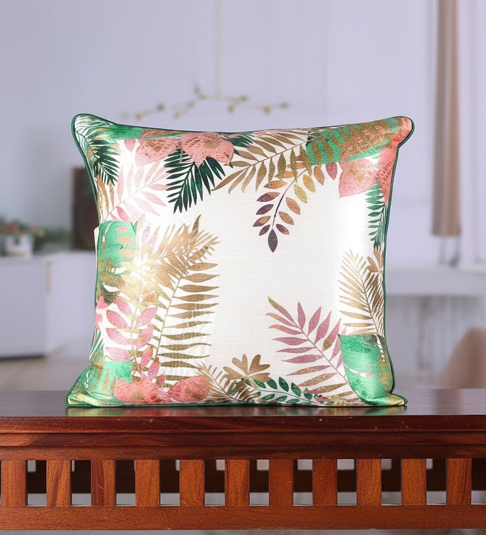 Luxe Metallic Tropical Cushion Cover (Pack Of 1)