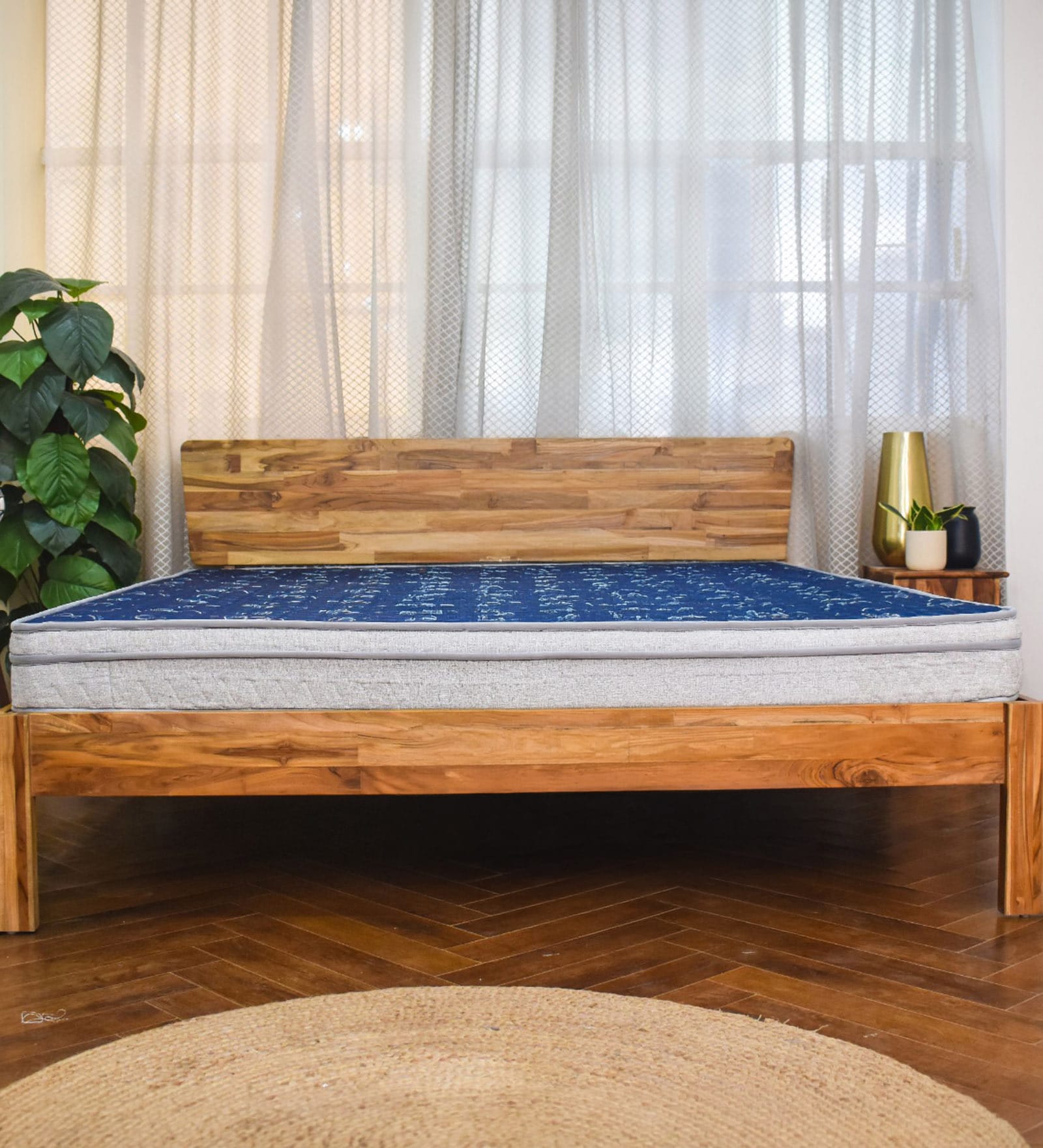 LUXURINO Pillow Top with ISPT TECHNOLOGY Blue 6 Inch Bonnell Spring & PU Foam Single Size Mattress