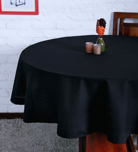 plain black tablecloth