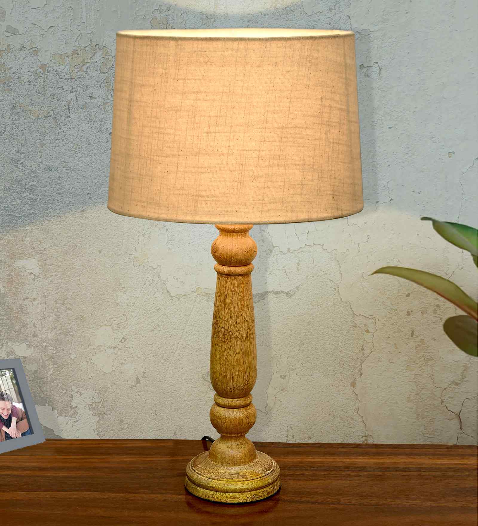 Mable Rustic Wood Table Lamp