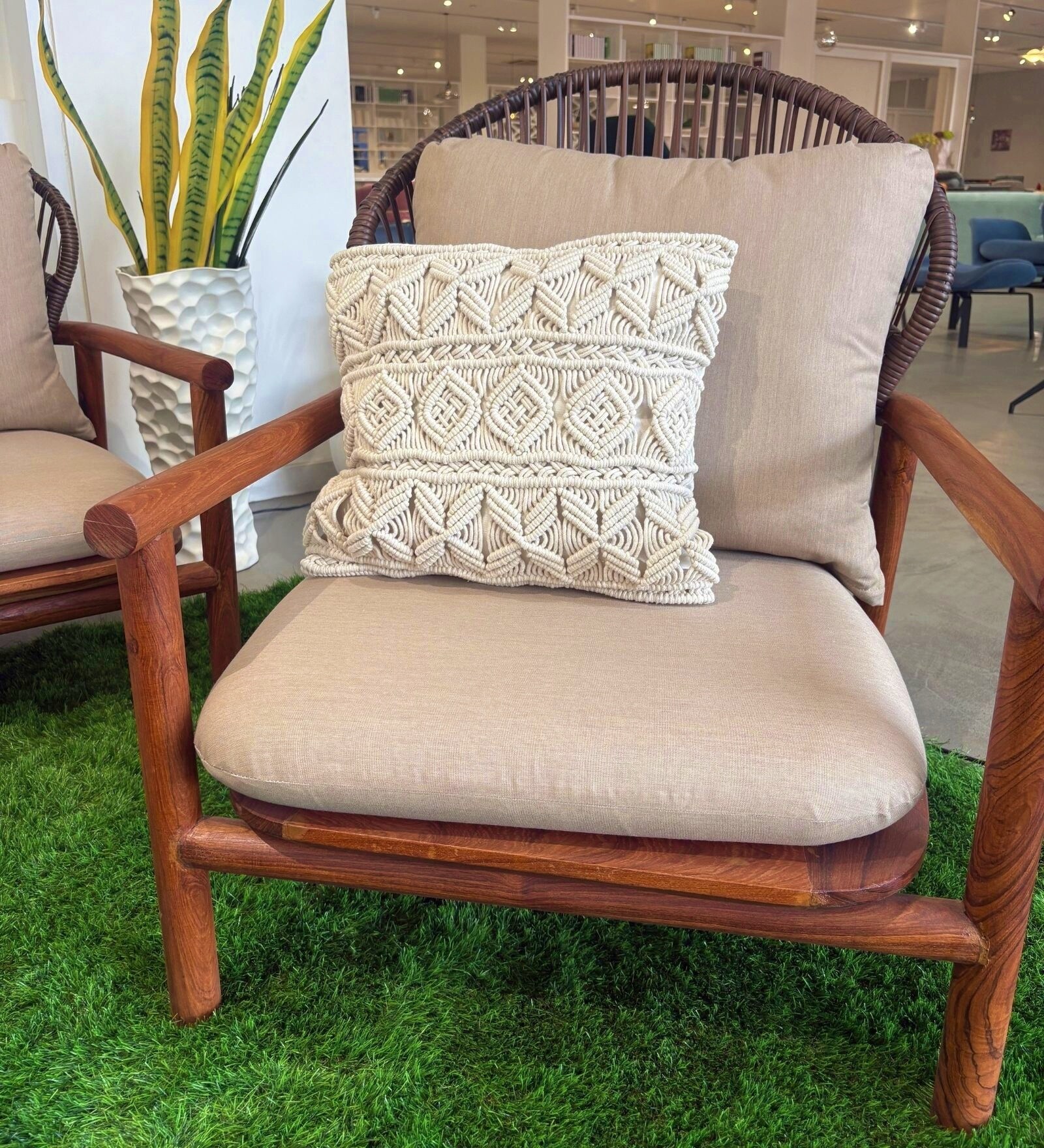 Tangle 100% Cotton 16x16 Inches Macrame Cushion Cover in Ivory Colour