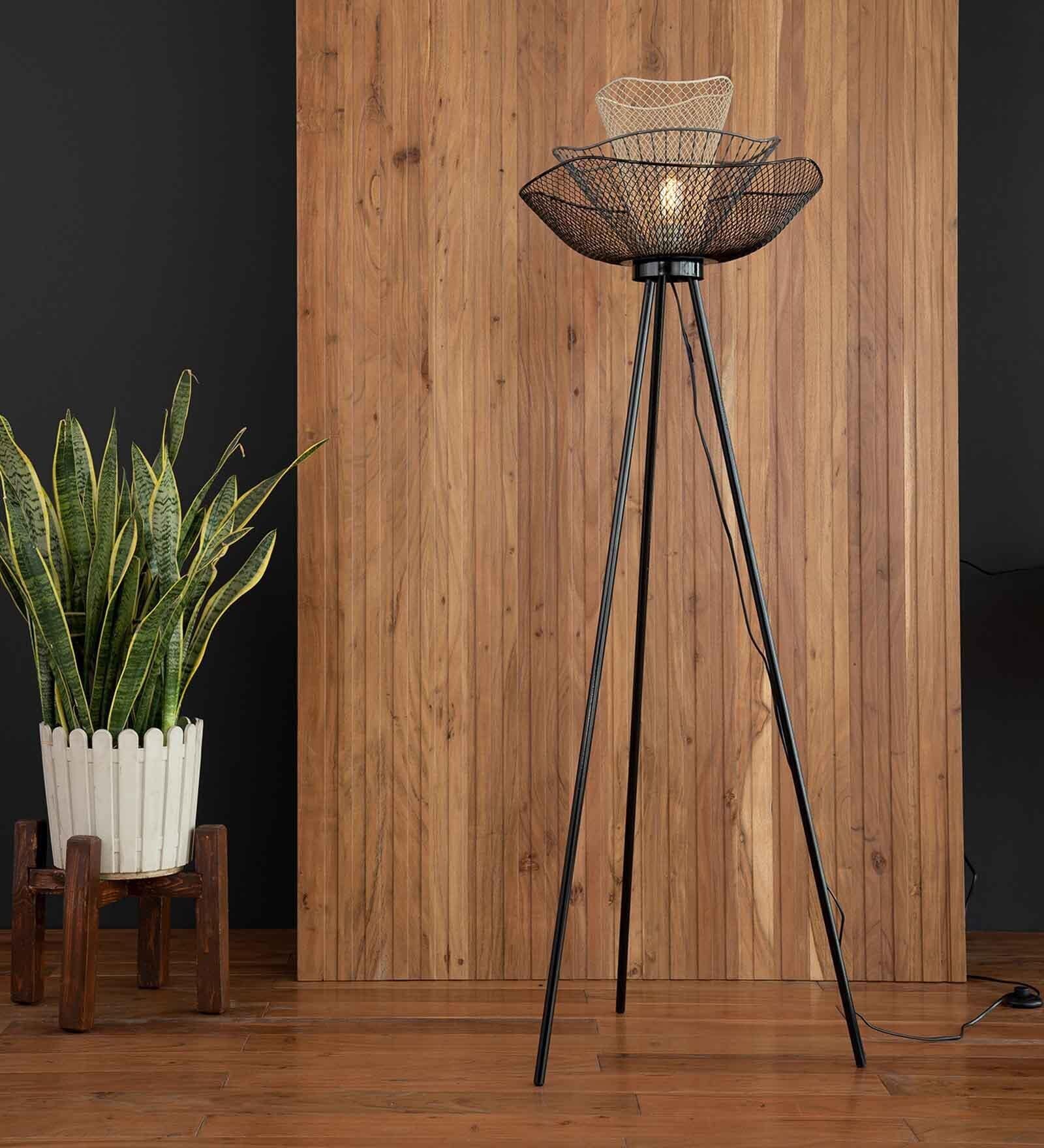 Mallawi E27 Holder Iron Tripod Floor Lamp (Black) with Black Colour Iron Shade Mallawi E27 Holder Iron Tripod Floor Lamp (Black) with Black Colour Iron Shade