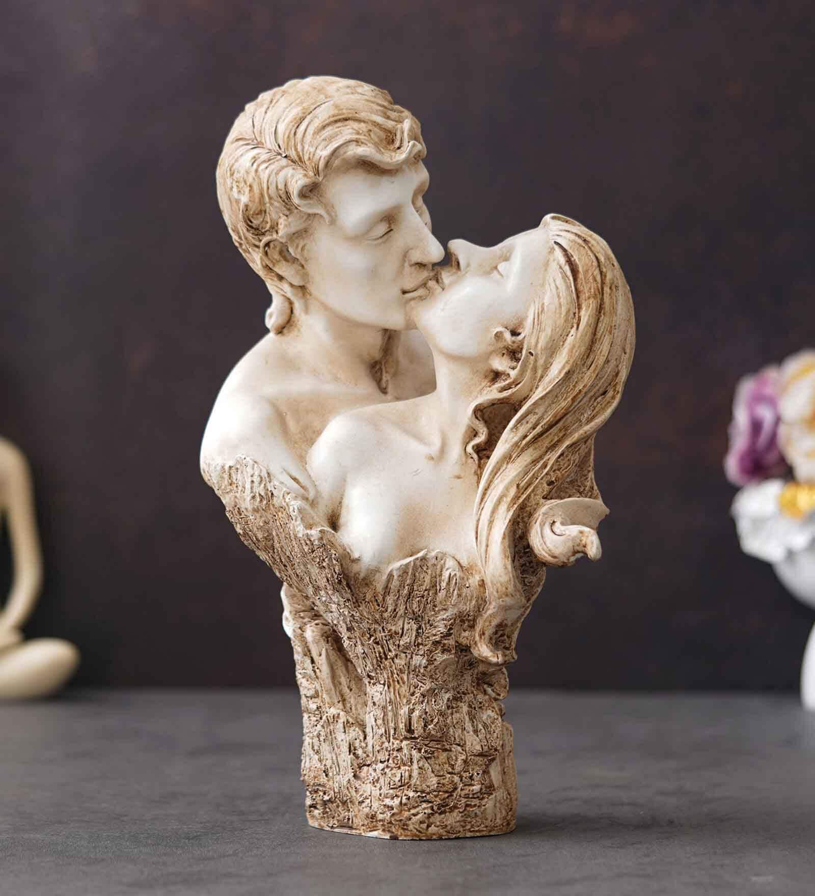 Man & Women White Polyresin Figurine