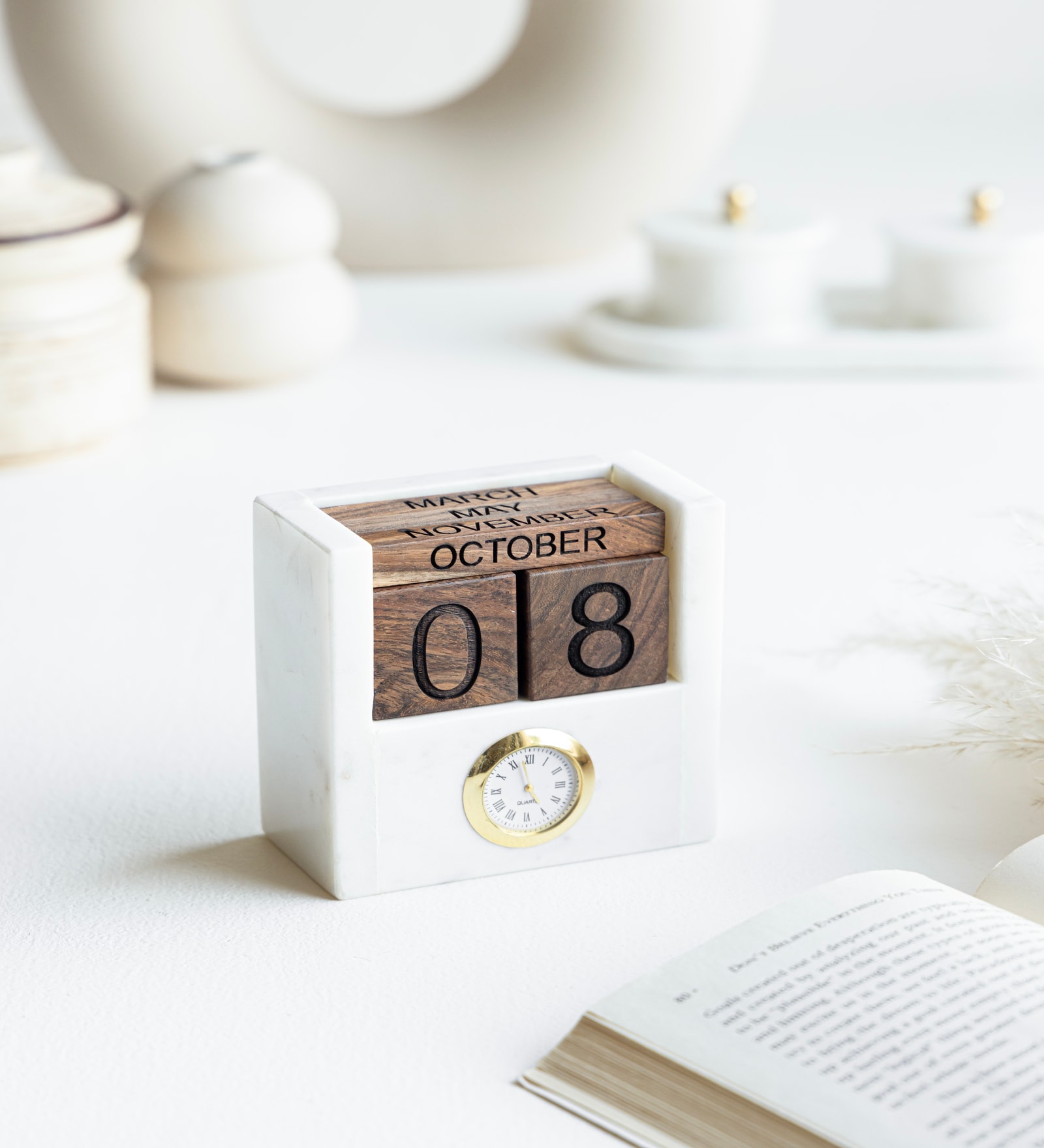 White Marble Wood Table Clock With Calendar