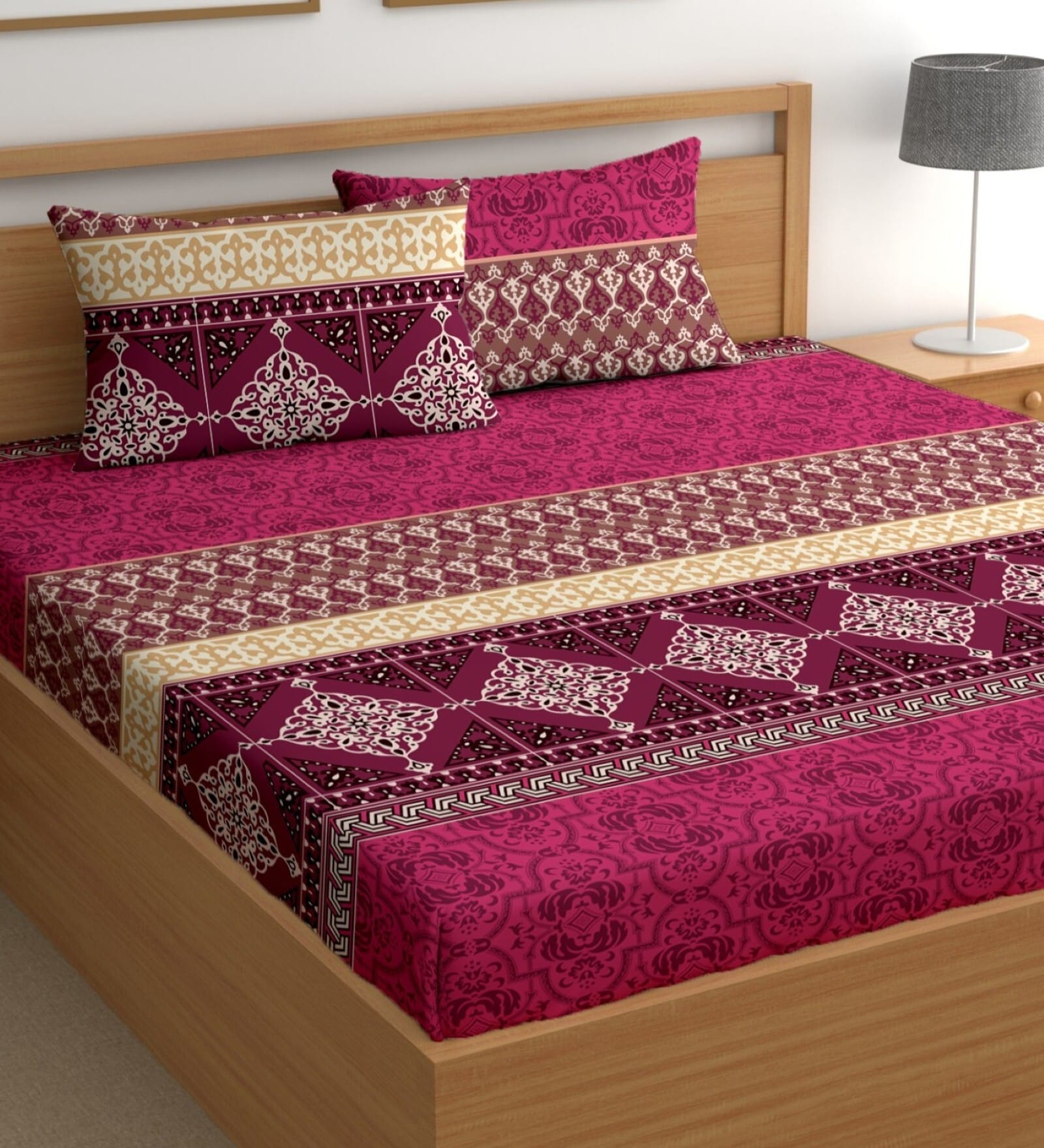 Maroon 180 TC Abstract Cotton Queen Double Bedsheet 2 Pillow covers