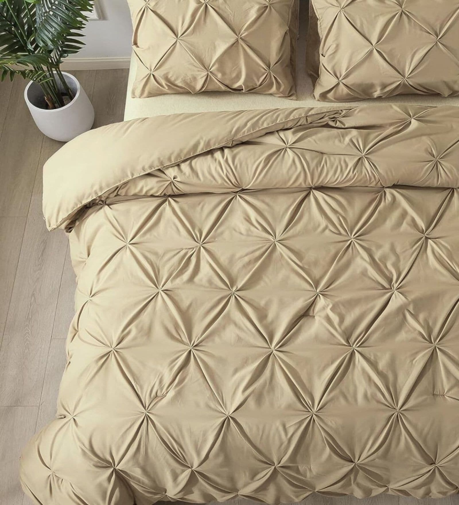 Marquis Pinch Pleat Camel AC Comforter Single Size With 1 Pillow Cover
