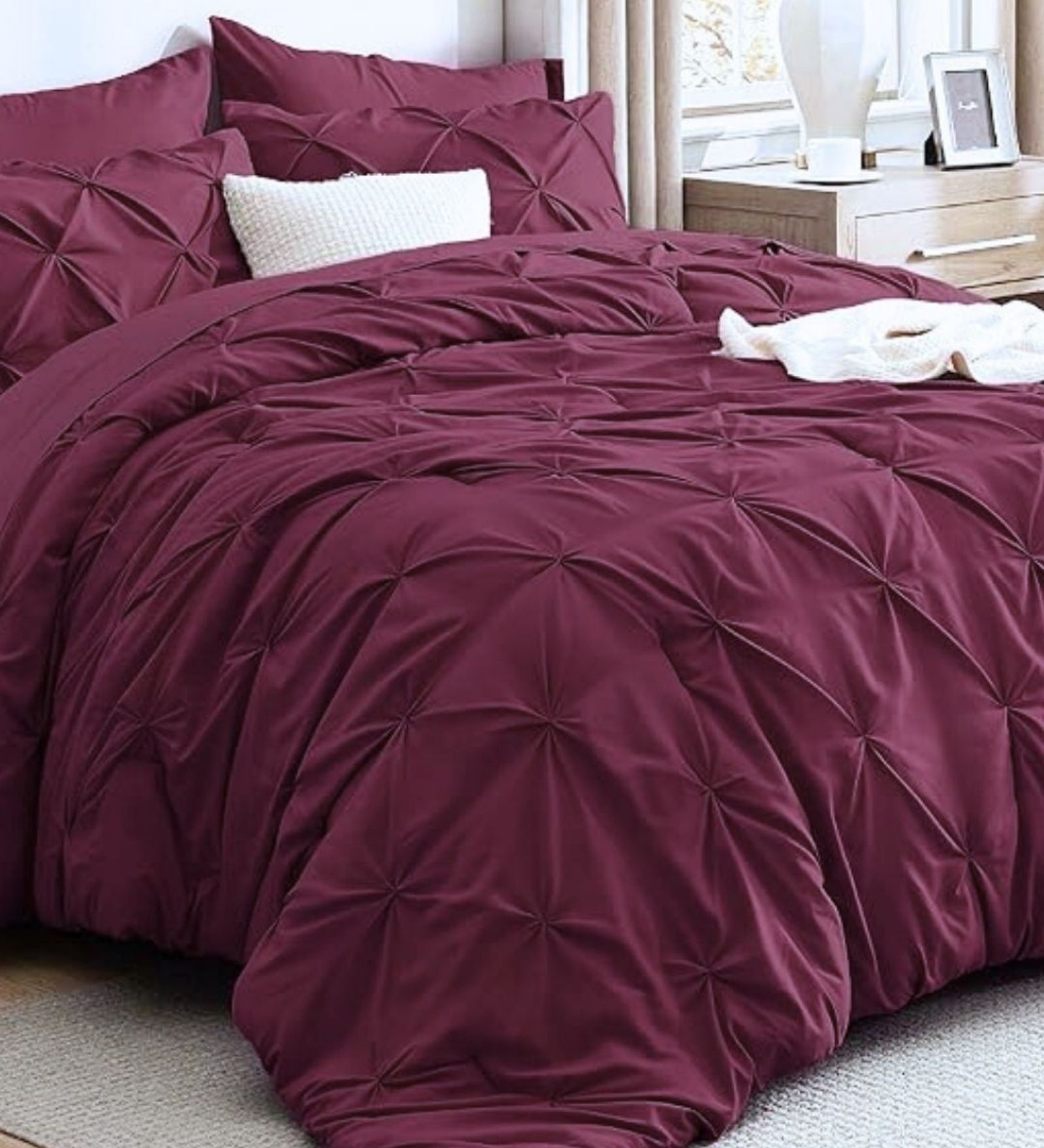 Marquis Pinch Pleat Plum AC Comforter Single Size With 1 Pillow Cover