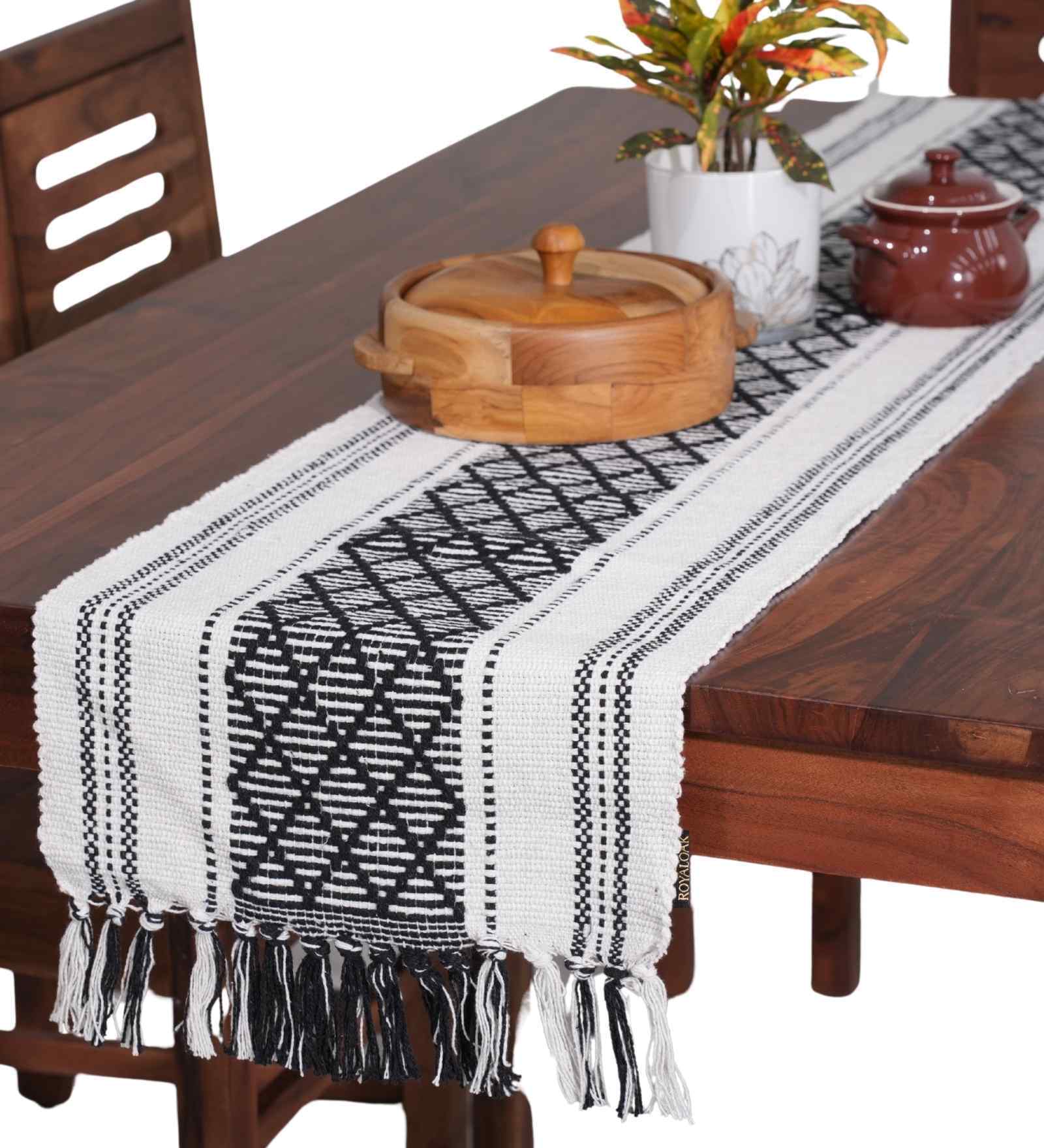 Maze Handwoven Cotton Table Runner-Grey