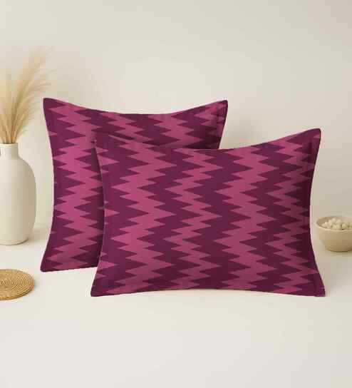 Magenta Cotton 27x18 Inches Pillow Covers (Set of 2)