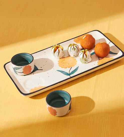 Marigold Chip & Dip Platter | Handpainted Stoneware