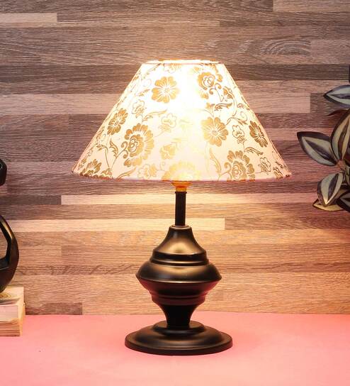 Maroon Fabric Shade Table Lamp With Black Base By Foziq
