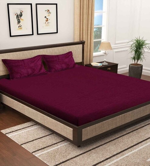Maroon Solid 300 TC Wool  Double Bedsheet with 2 Pillow covers by Klotthe