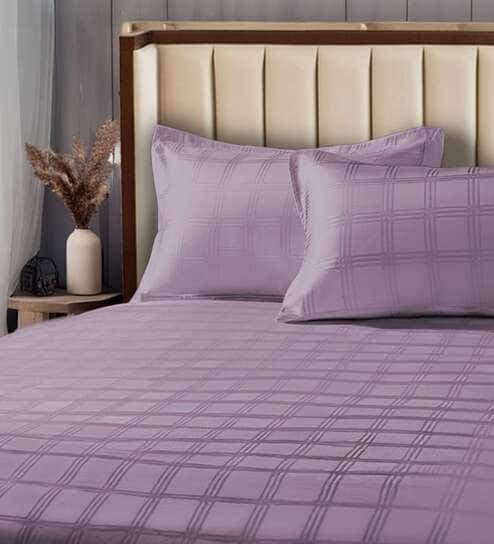 Mauve Solid 300 TC Cotton King Sized Bedsheet with 2 Pillow Covers