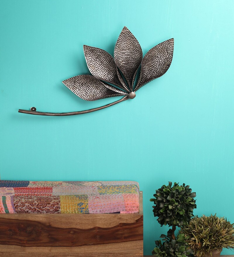Buy MALHAR Silver Iron Flower Wall Showpiece Online Metal Wall Art