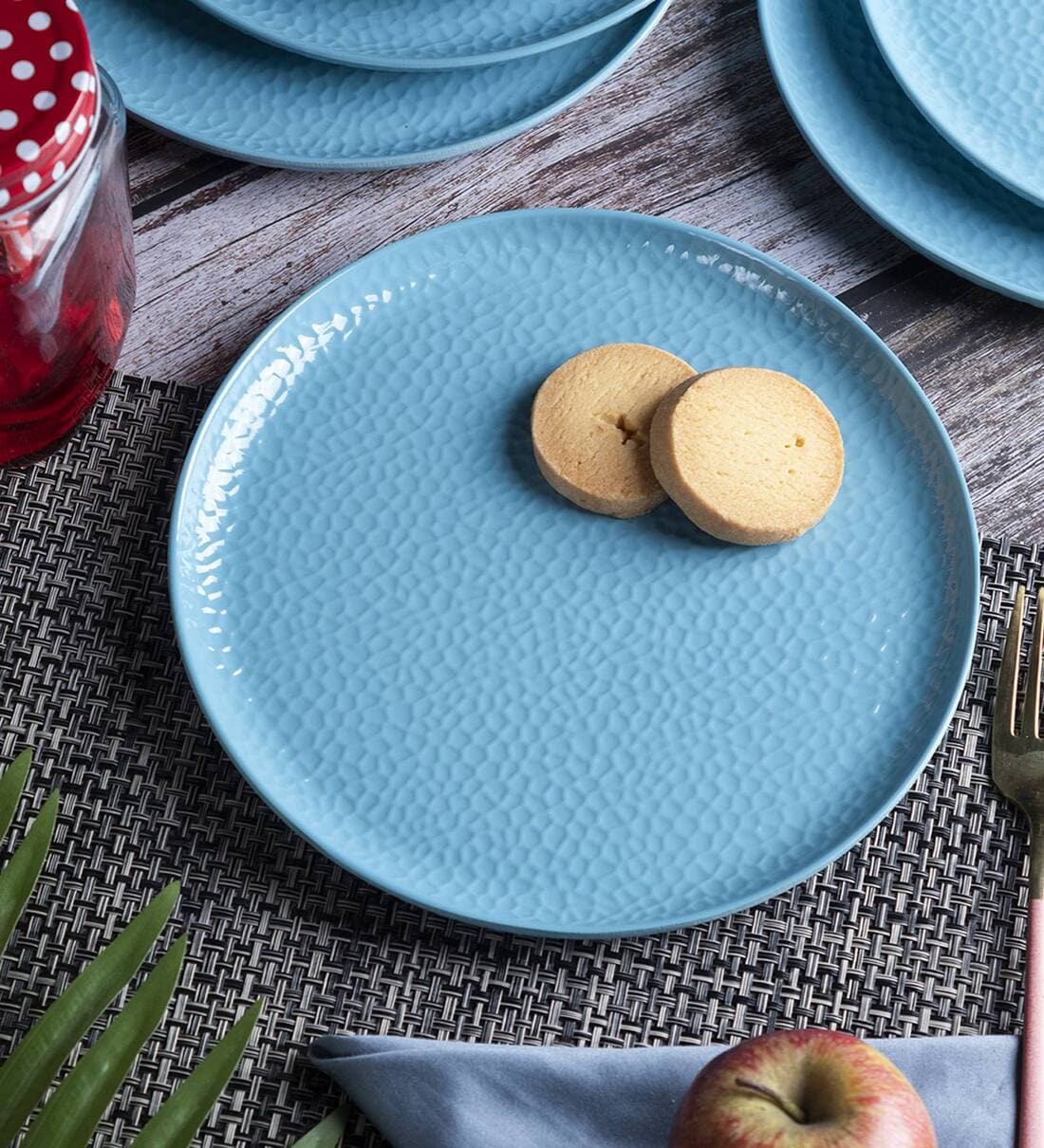 Turquoise hotsell melamine dinnerware