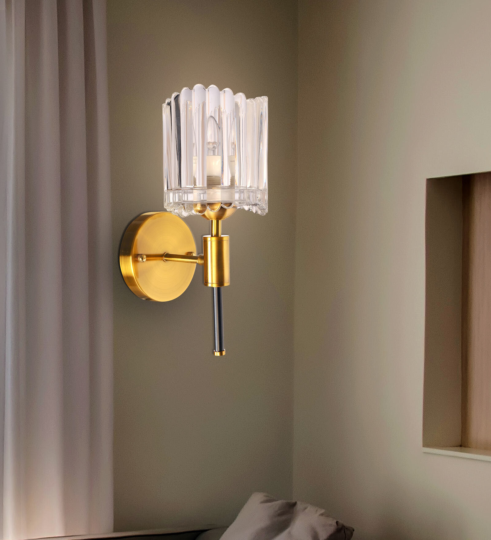 Lassie Metal Wallchieres (Black & Gold)