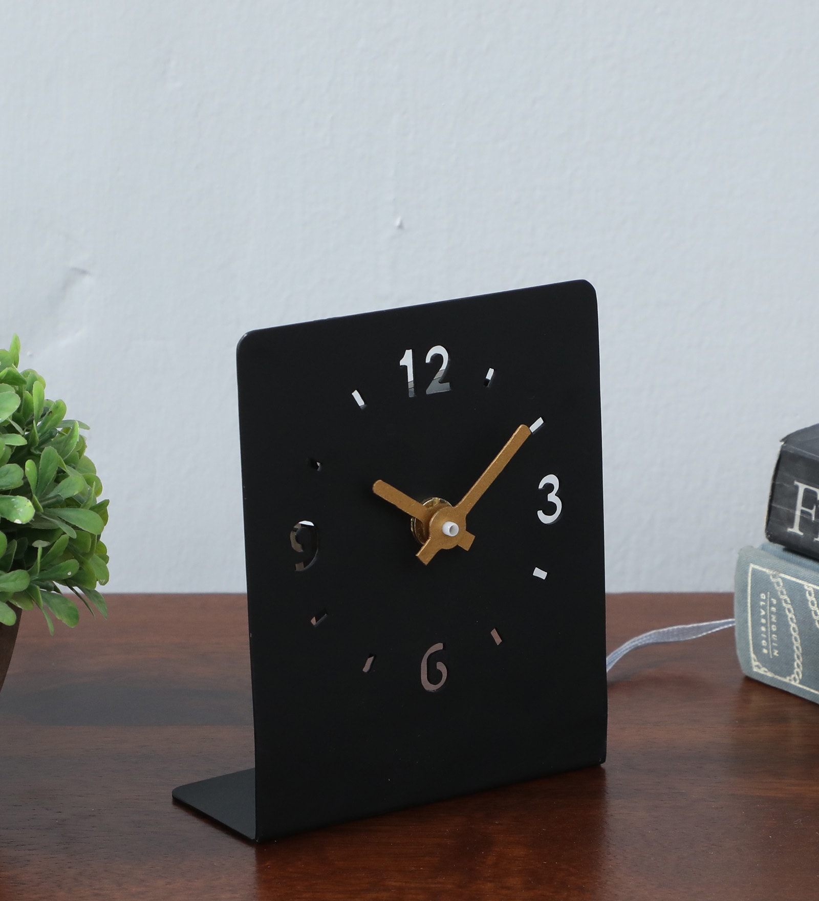 Metal desk clock Black Metal Table clock
