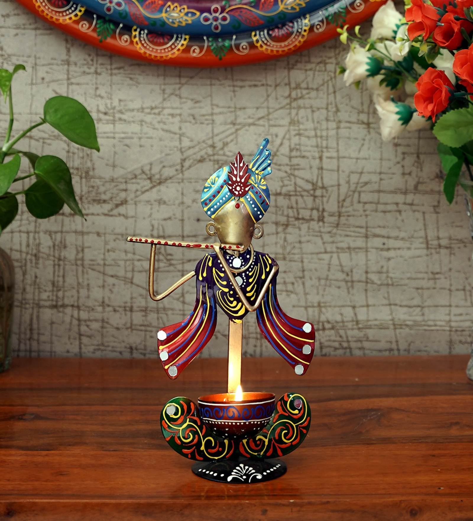Metal Handpainted Decorative sardar Tlight Showpiece in Multicolor