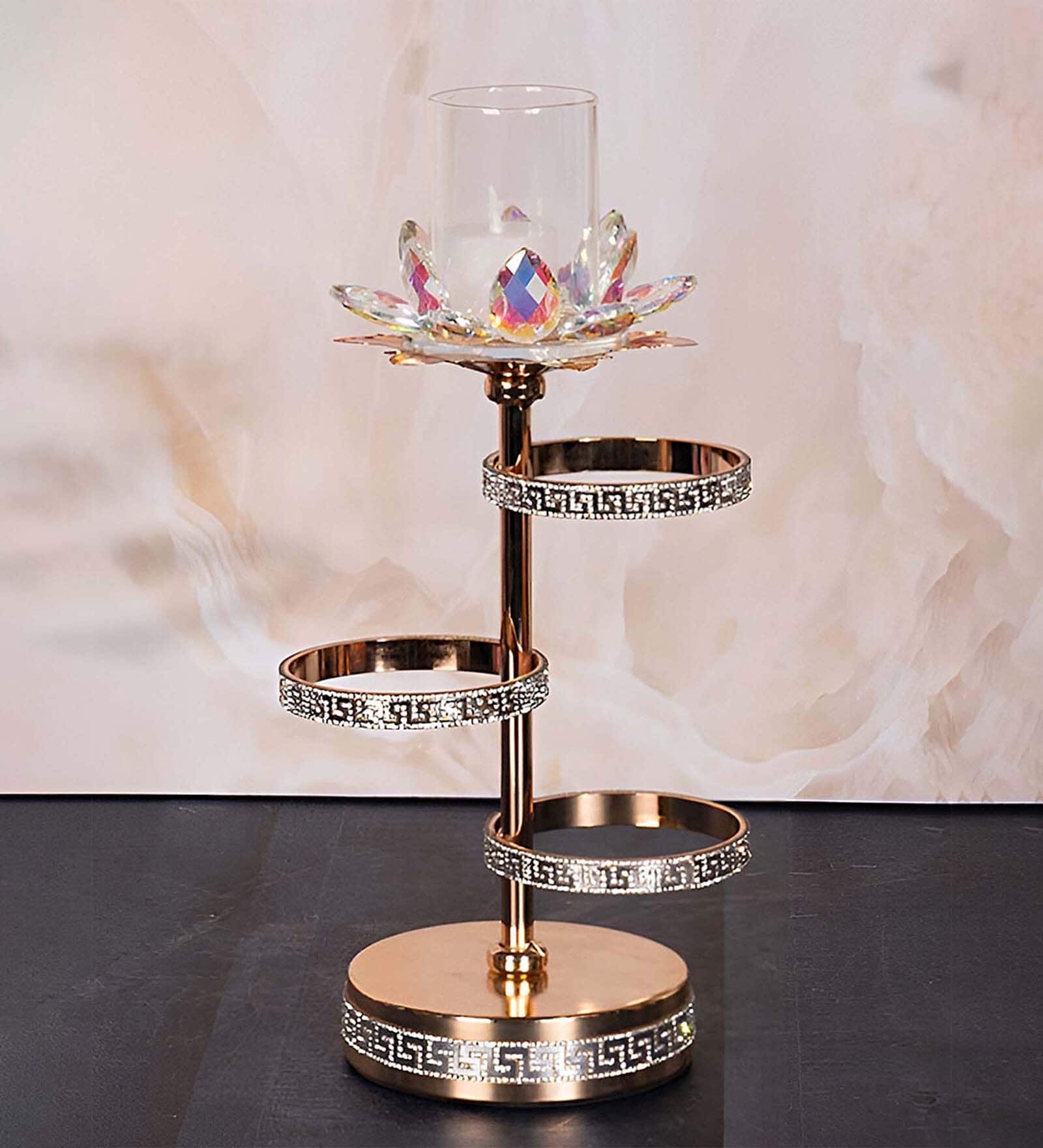 Metal Sublime Flower Shine French Gold Candle Stand