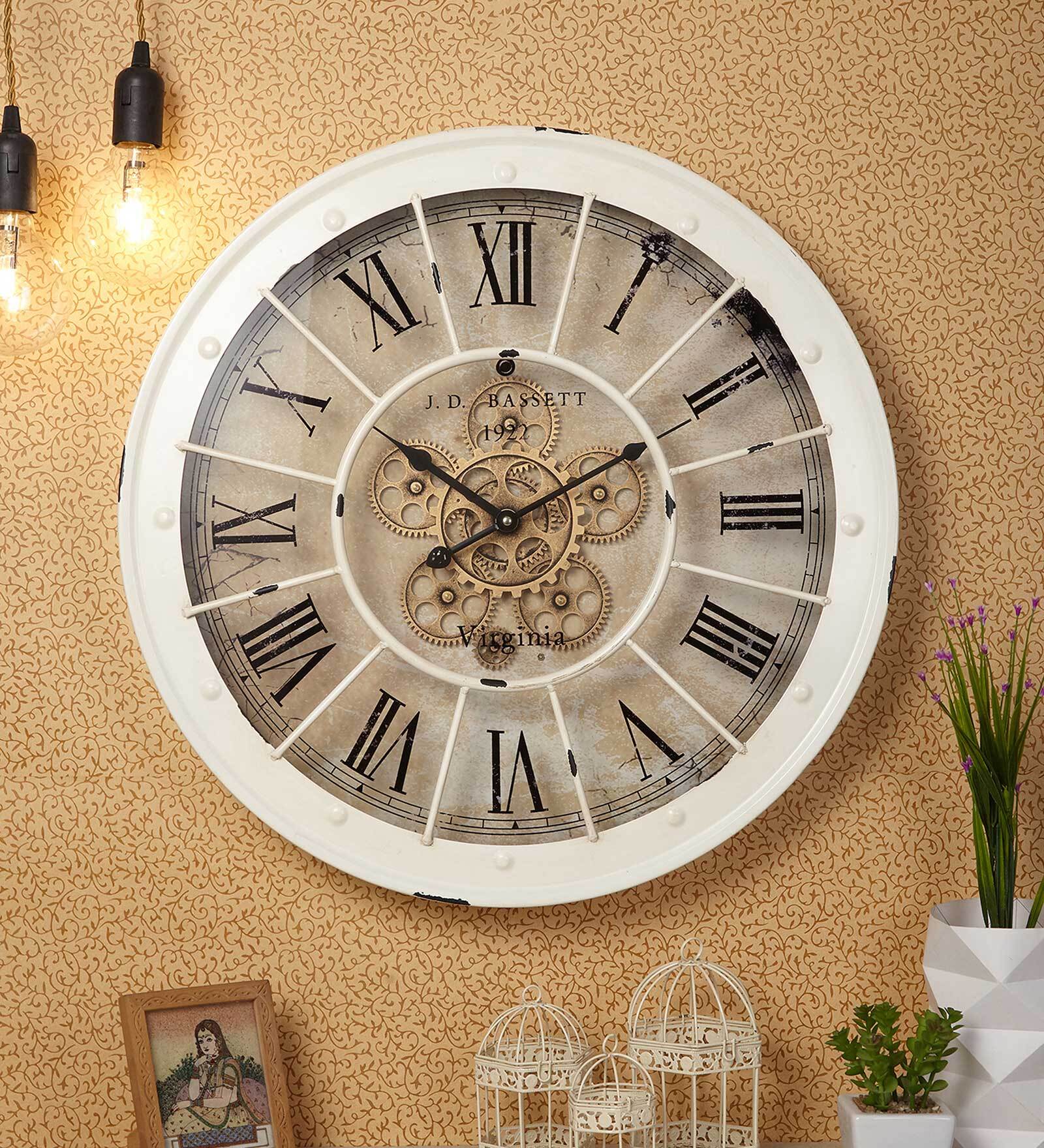 White Metal Vintage Wall Clock