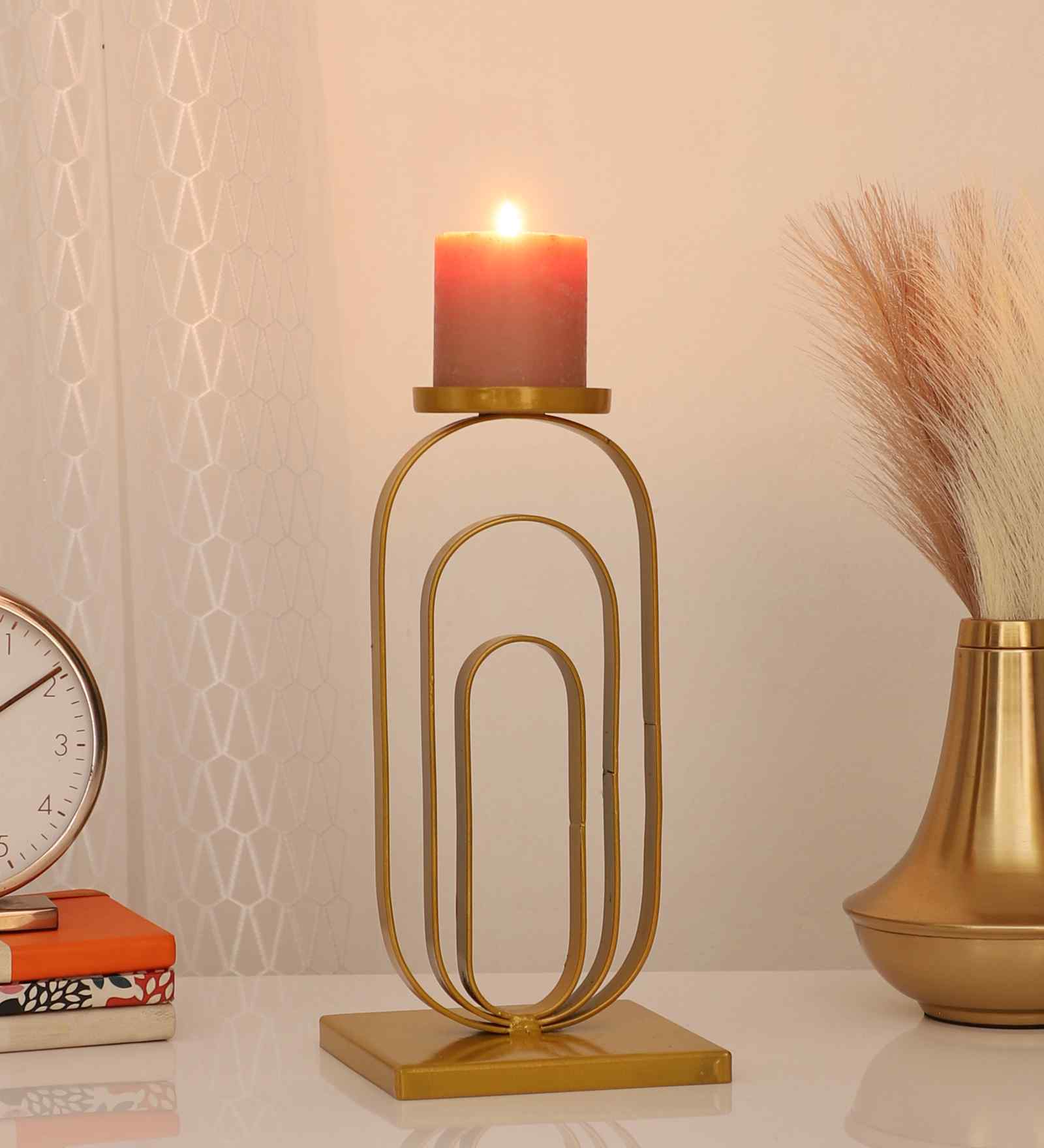 Metal Wired Oval Striped Candle Stand