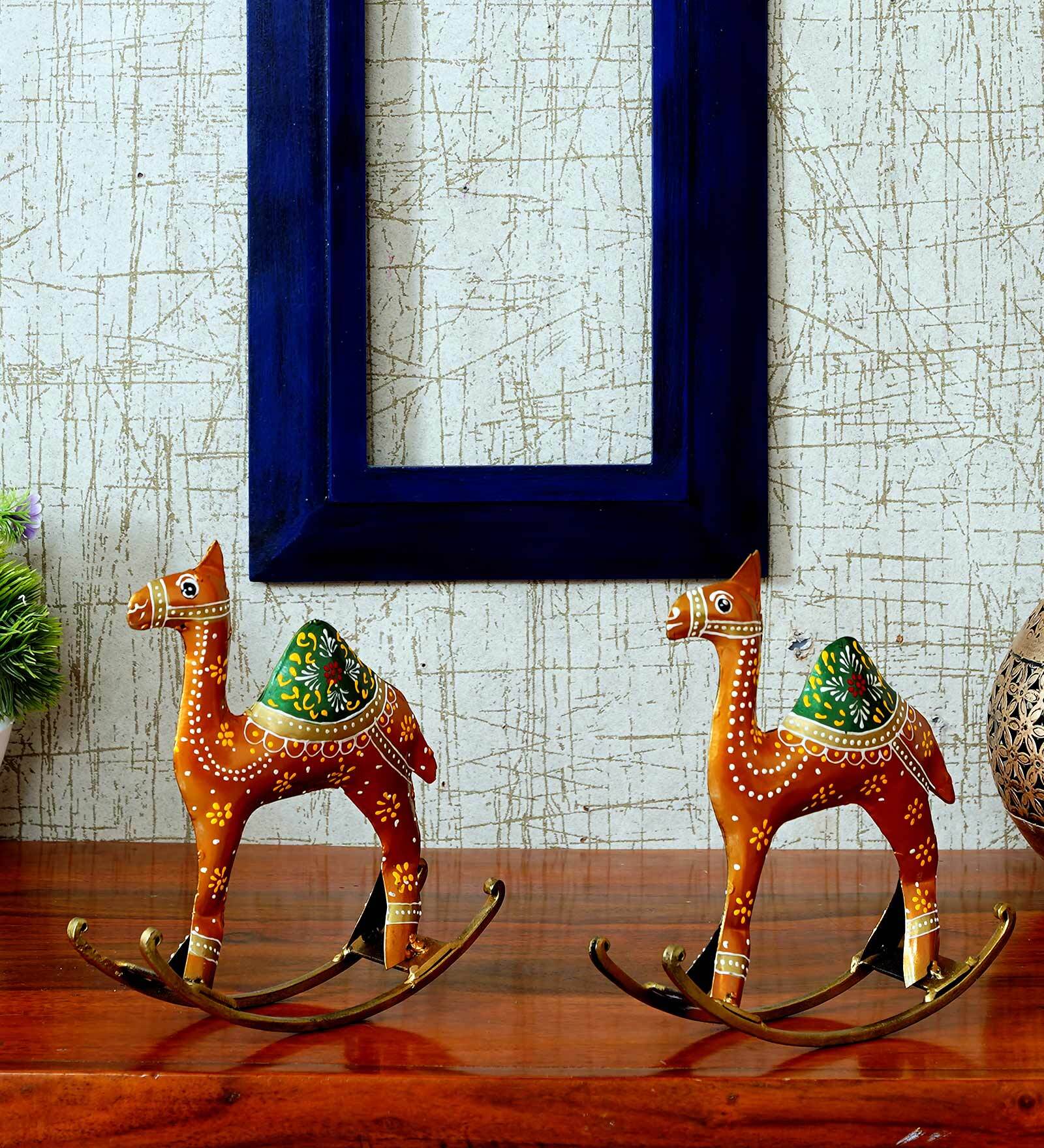 Metallic Camel (Set Of 2) Figurine In Golden Colour