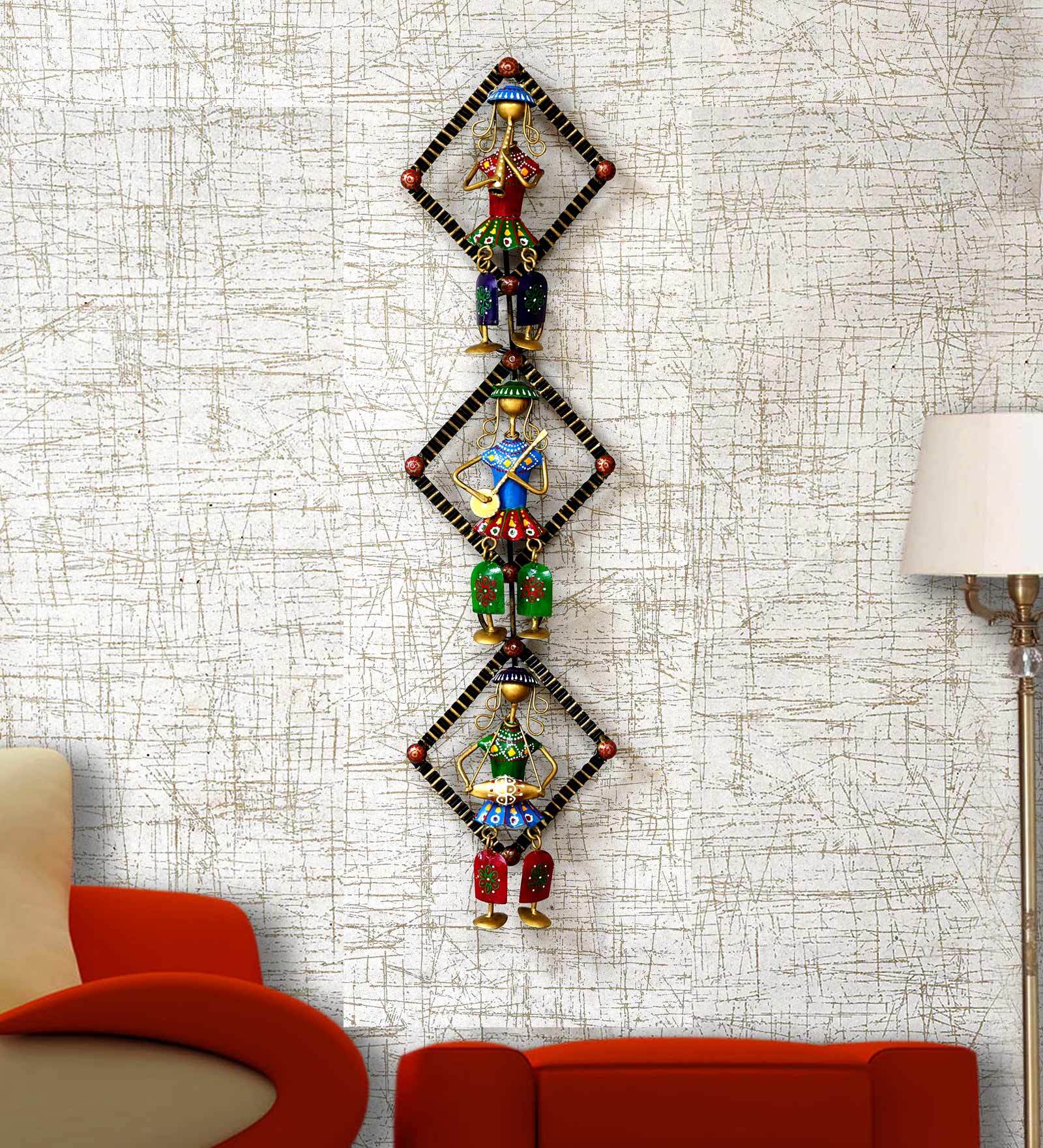 Metallic Musician Wall Hanging Frame In Multicolour