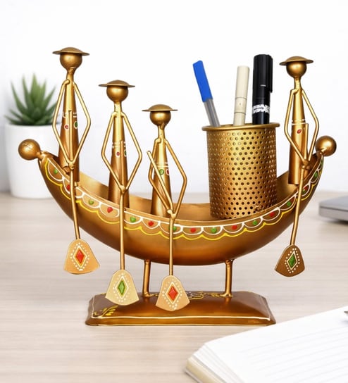 Metal Handpaited Decorative Boat Pen Stand in Golden Finish