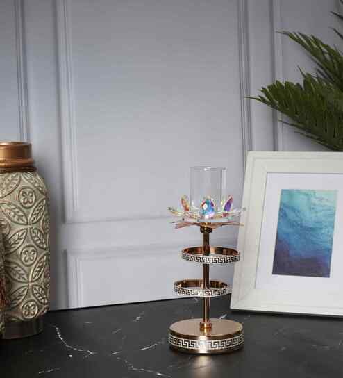 Metal Sublime Flower Shine French Gold Candle Stand