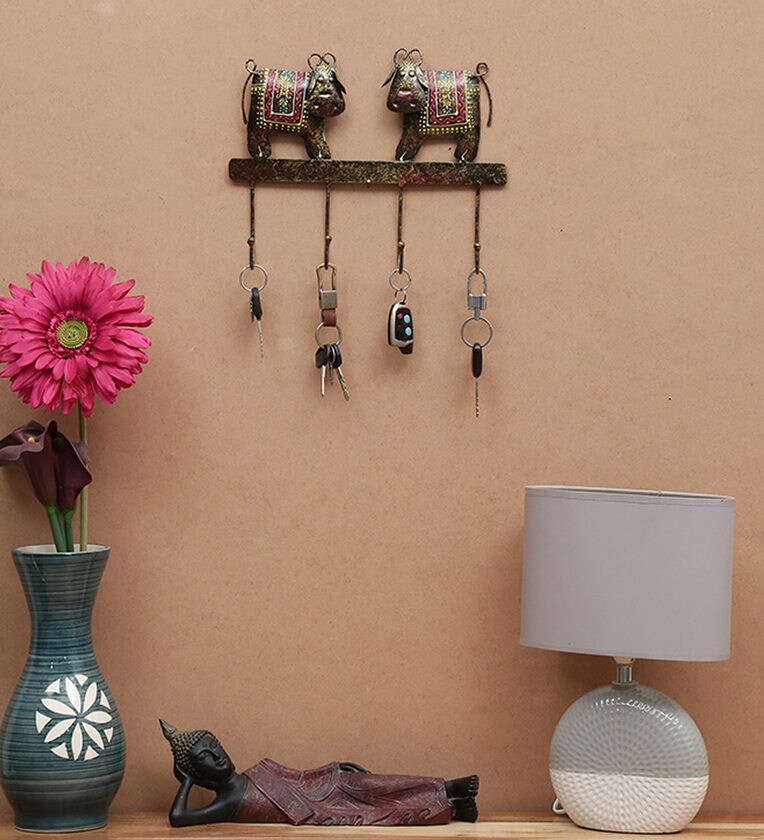 Buy Metal Decor Cow Key Holder By Godeccor Online Modern Key Holders
