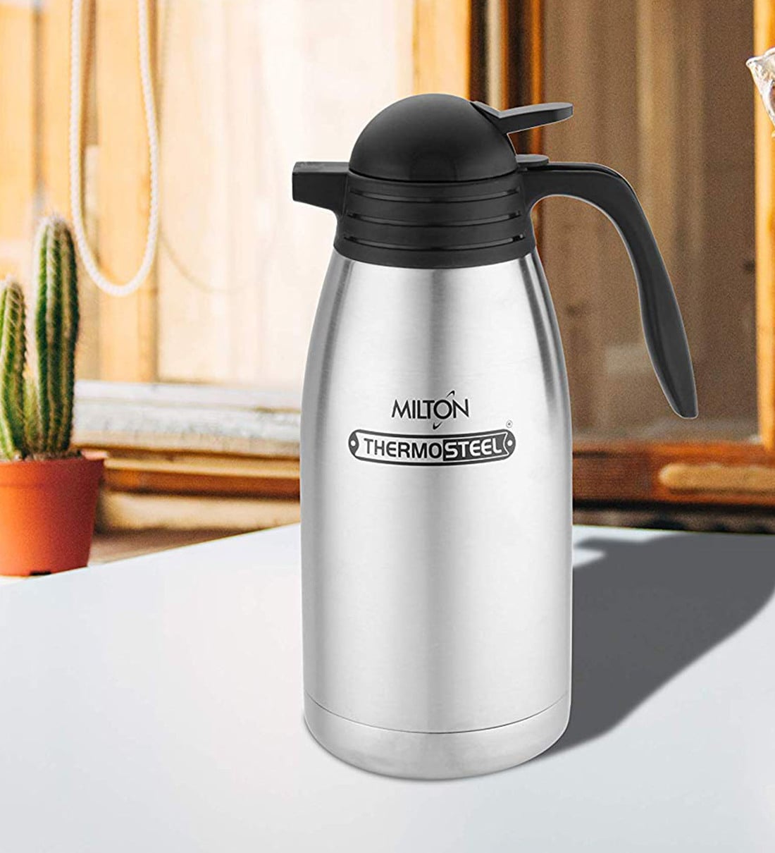 MILTON-THERMOSTEEL CARAFE 2000 ML