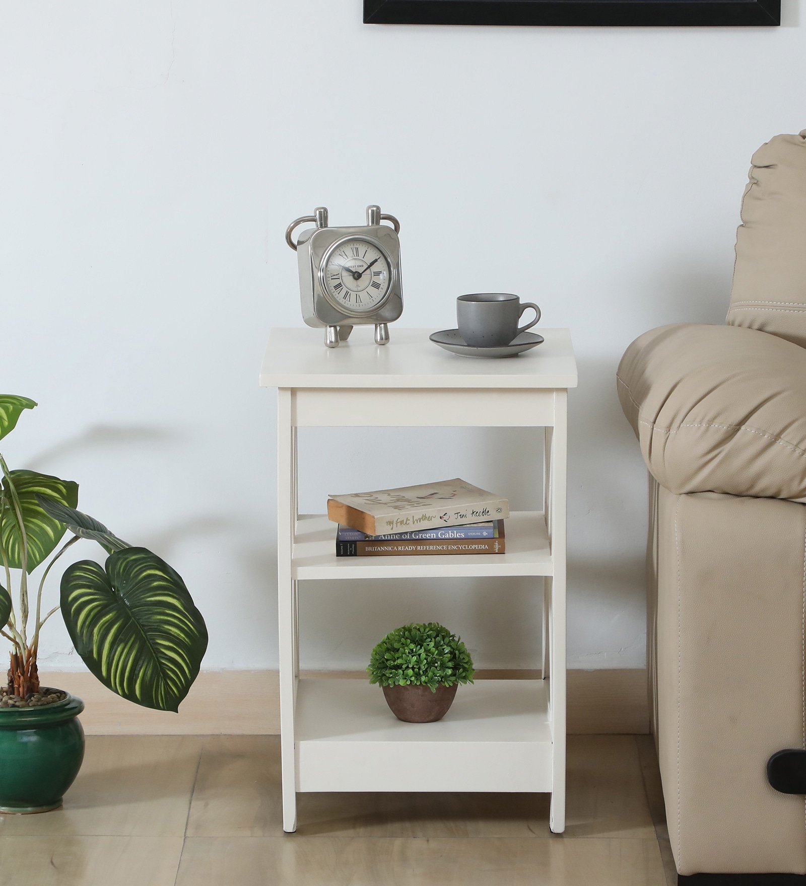 Micra End Table In White Finish