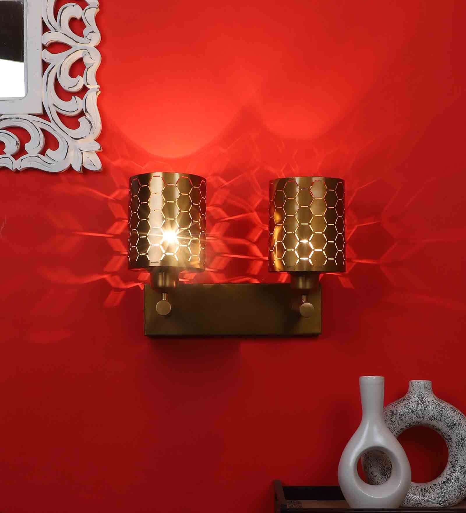 Mignon Gold Iron Wall Scone