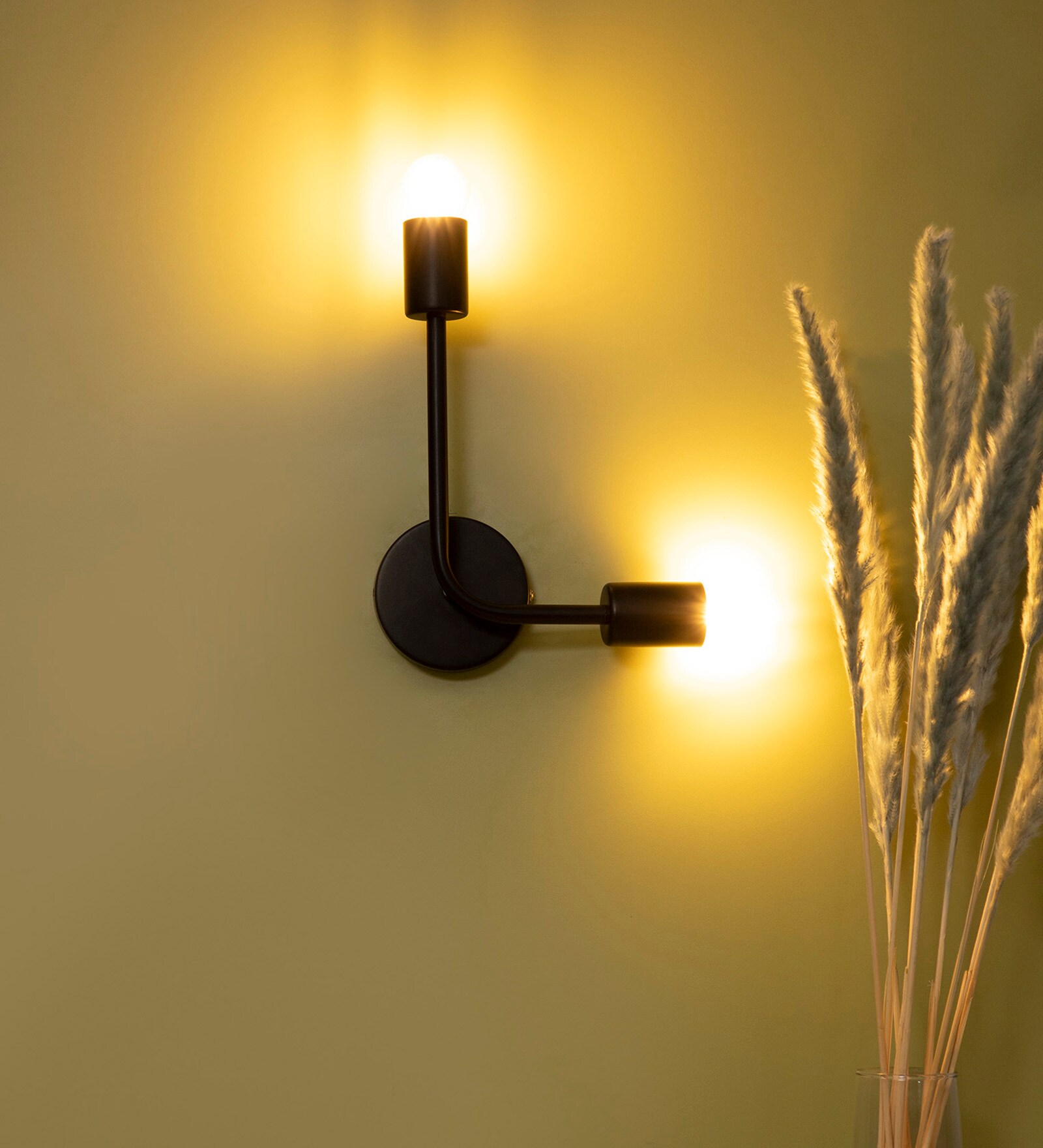 Mila Black Matt Metal Wall Light