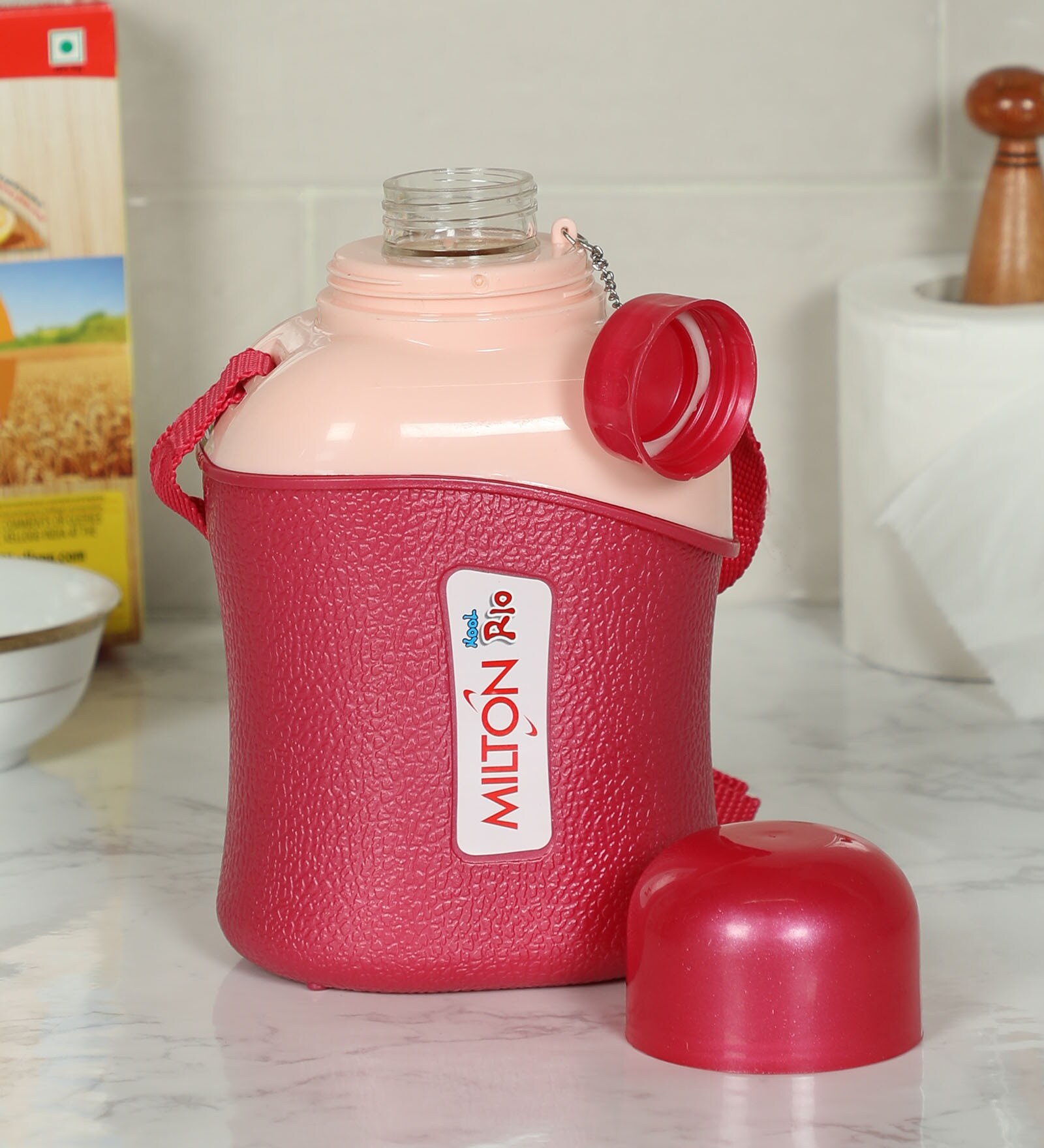 Plastic Pink 600 ML Bottle